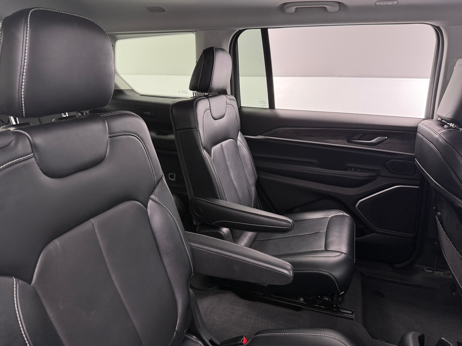 Thumbnail: 2021 Jeep Grand Cherokee L - 5