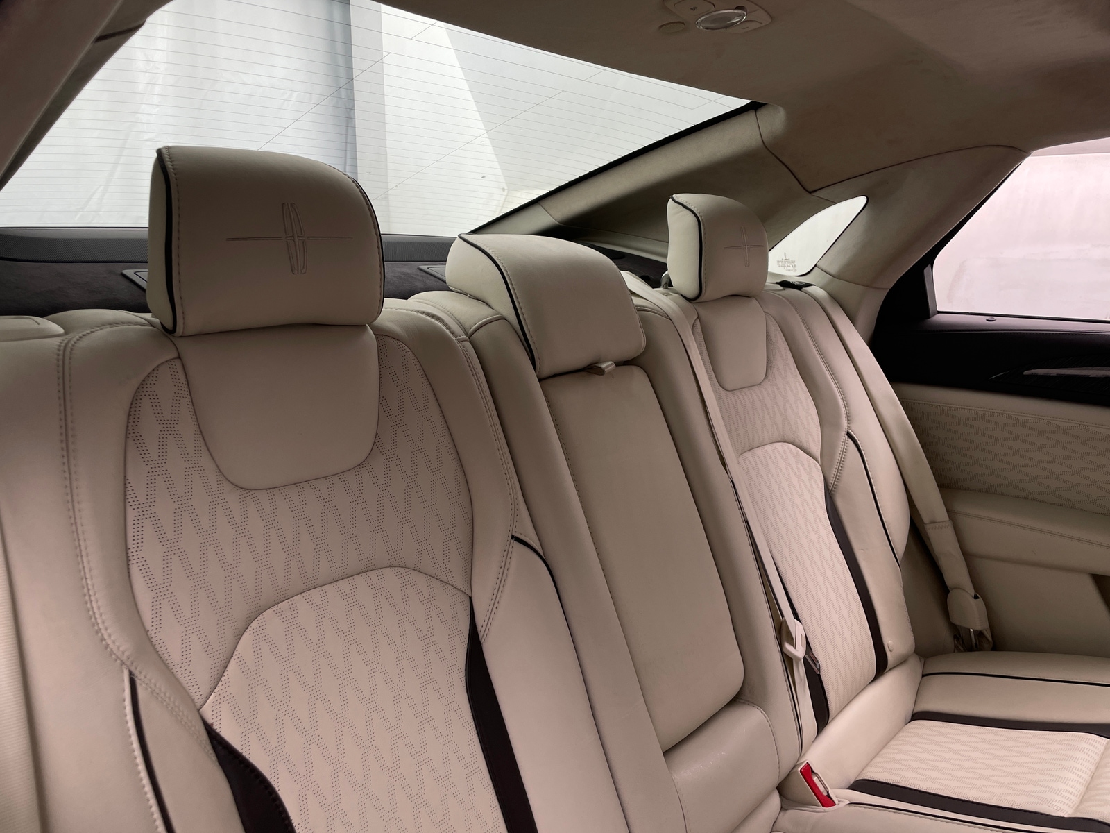 Thumbnail: 2017 Lincoln MKZ - 5