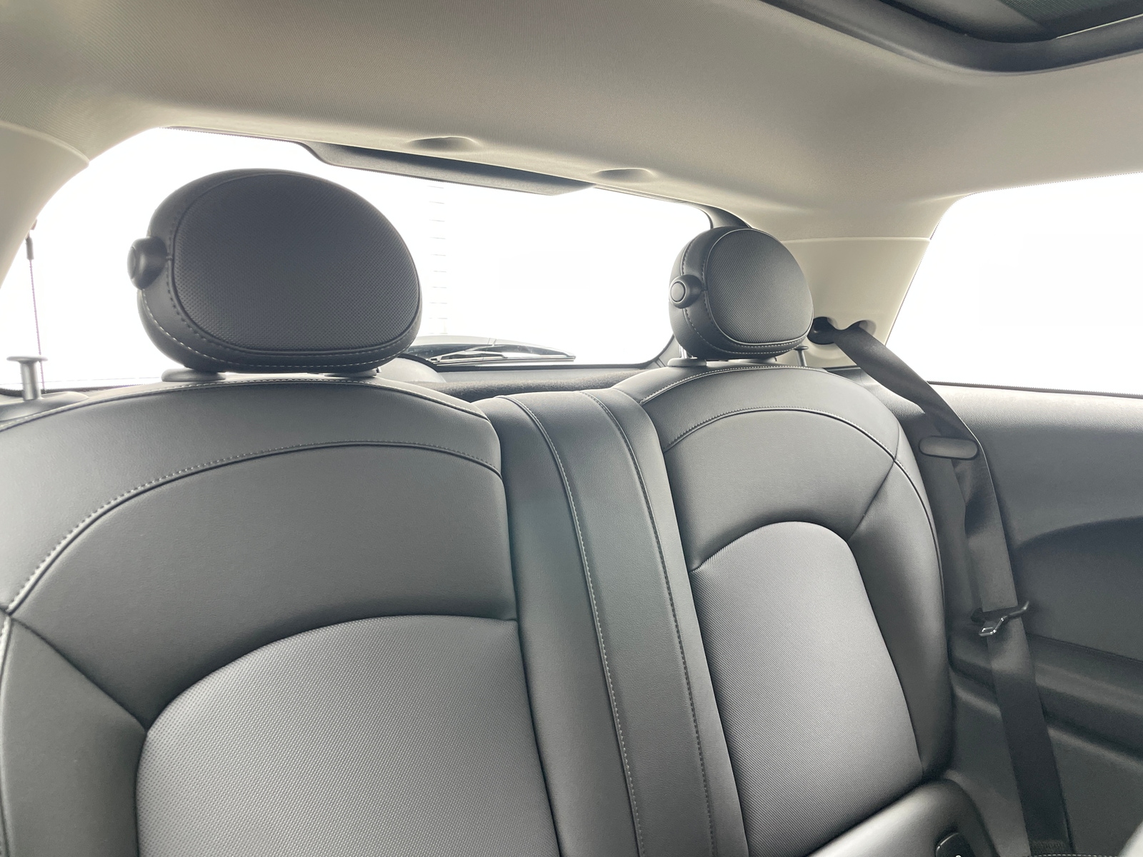Thumbnail: 2021 MINI Cooper Hardtop - 4
