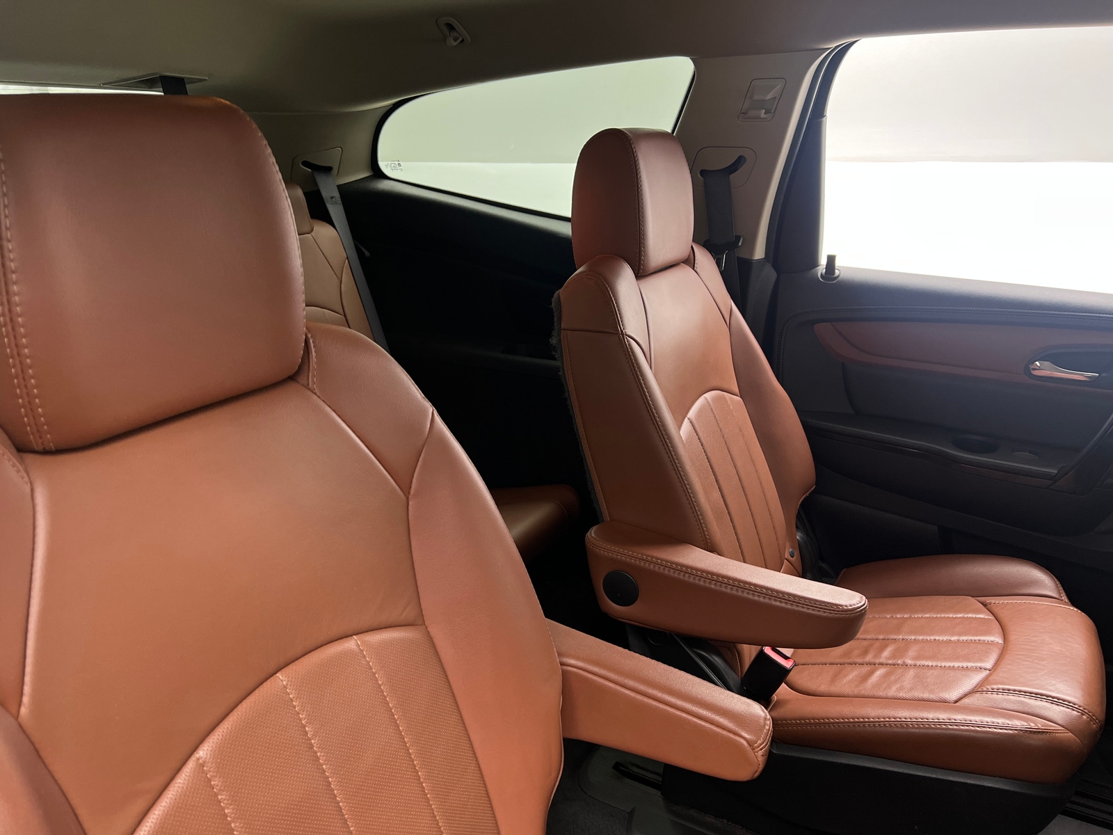 Thumbnail: 2015 Chevrolet Traverse - 5