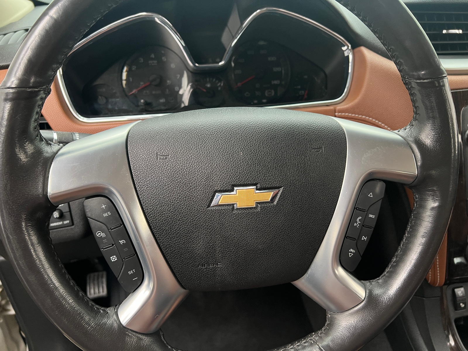 Thumbnail: 2015 Chevrolet Traverse - 4