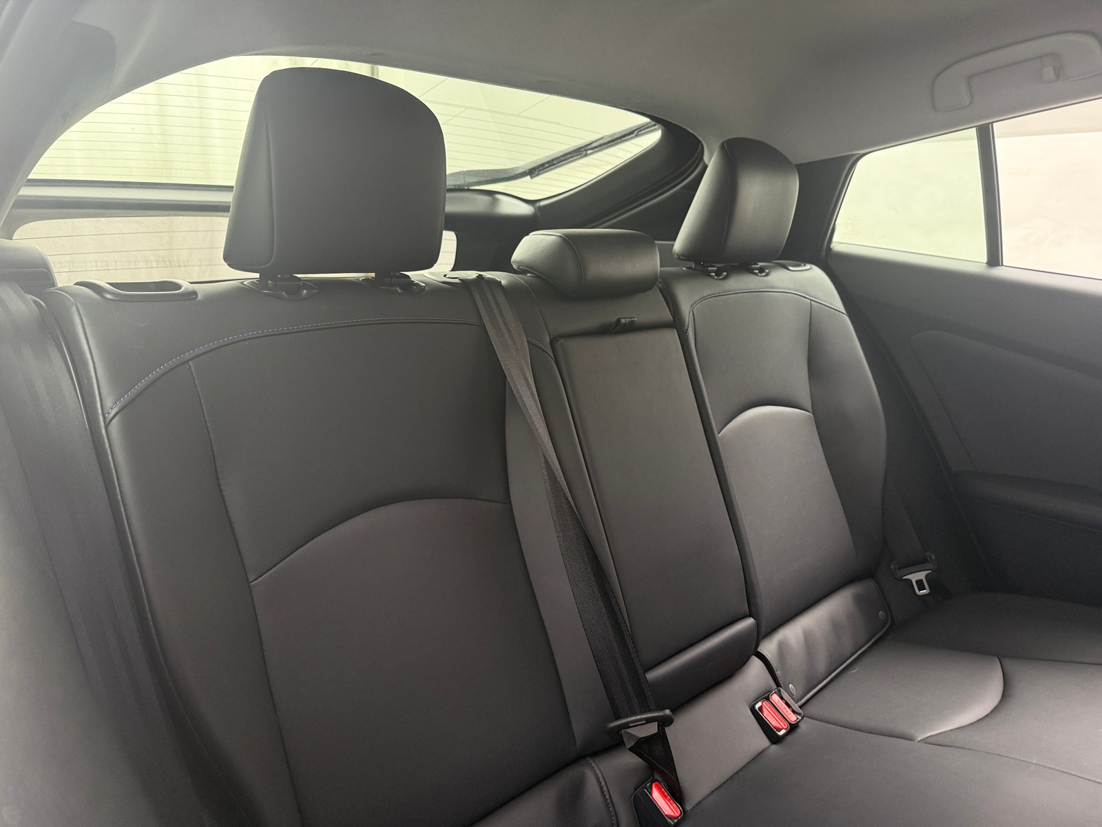 Thumbnail: 2016 Toyota Prius - 5