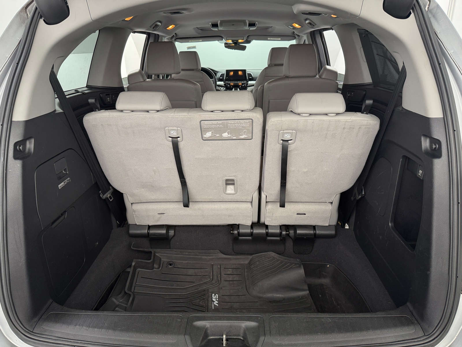 Thumbnail: 2018 Honda Odyssey - 6