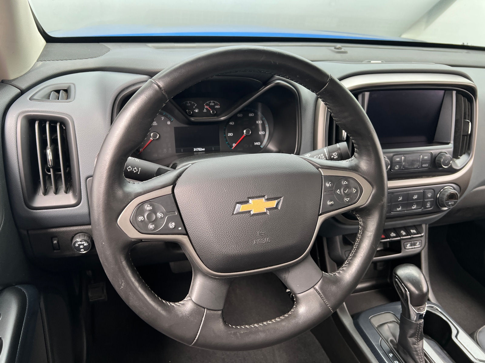 Thumbnail: 2022 Chevrolet Colorado - 4