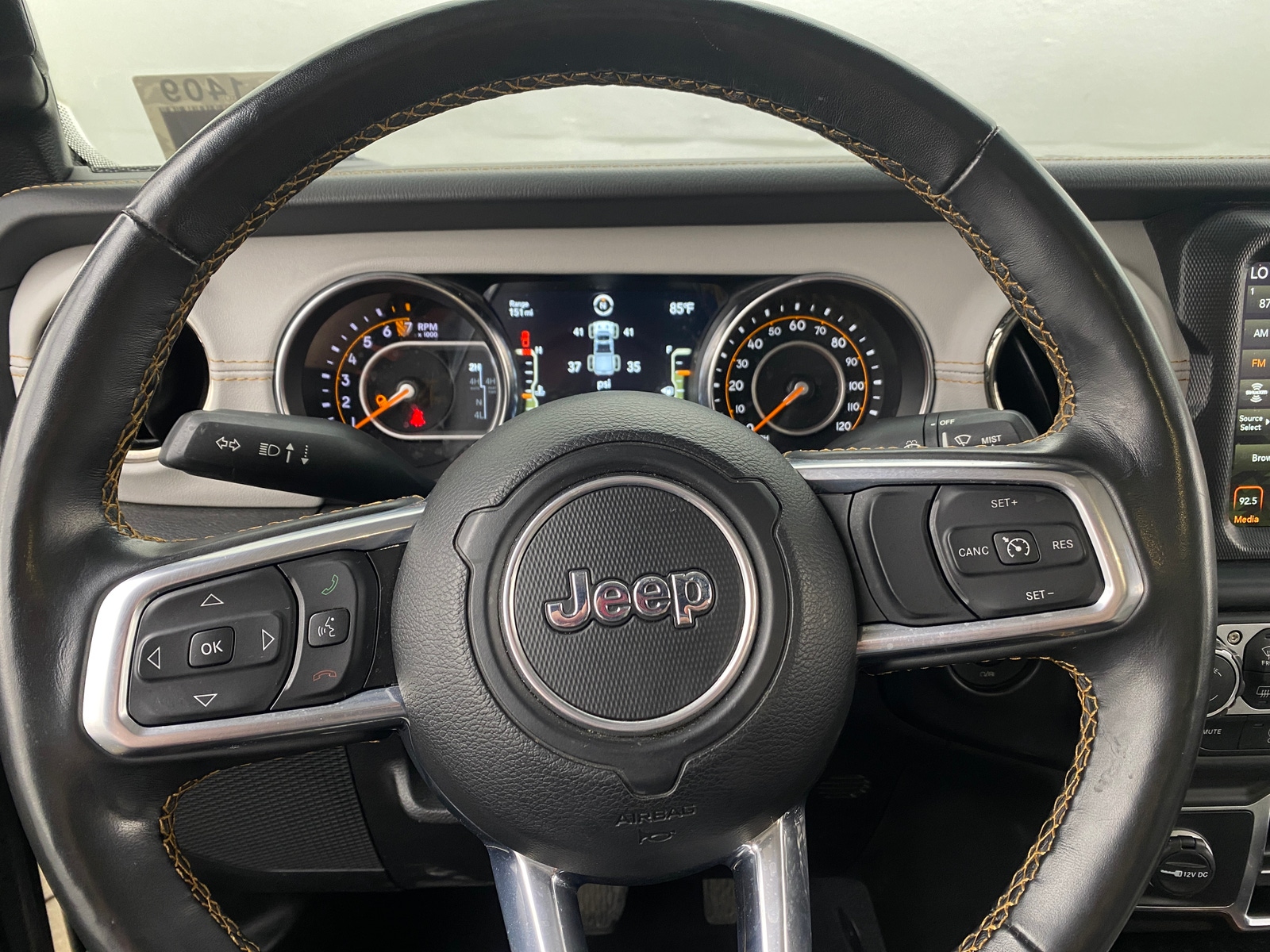 Thumbnail: 2022 Jeep Gladiator - 4