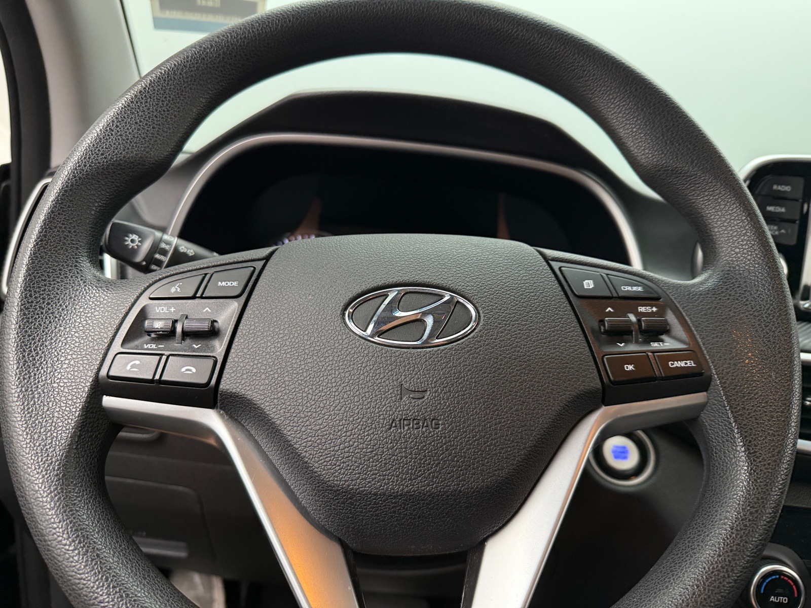 Thumbnail: 2019 Hyundai Tucson - 5