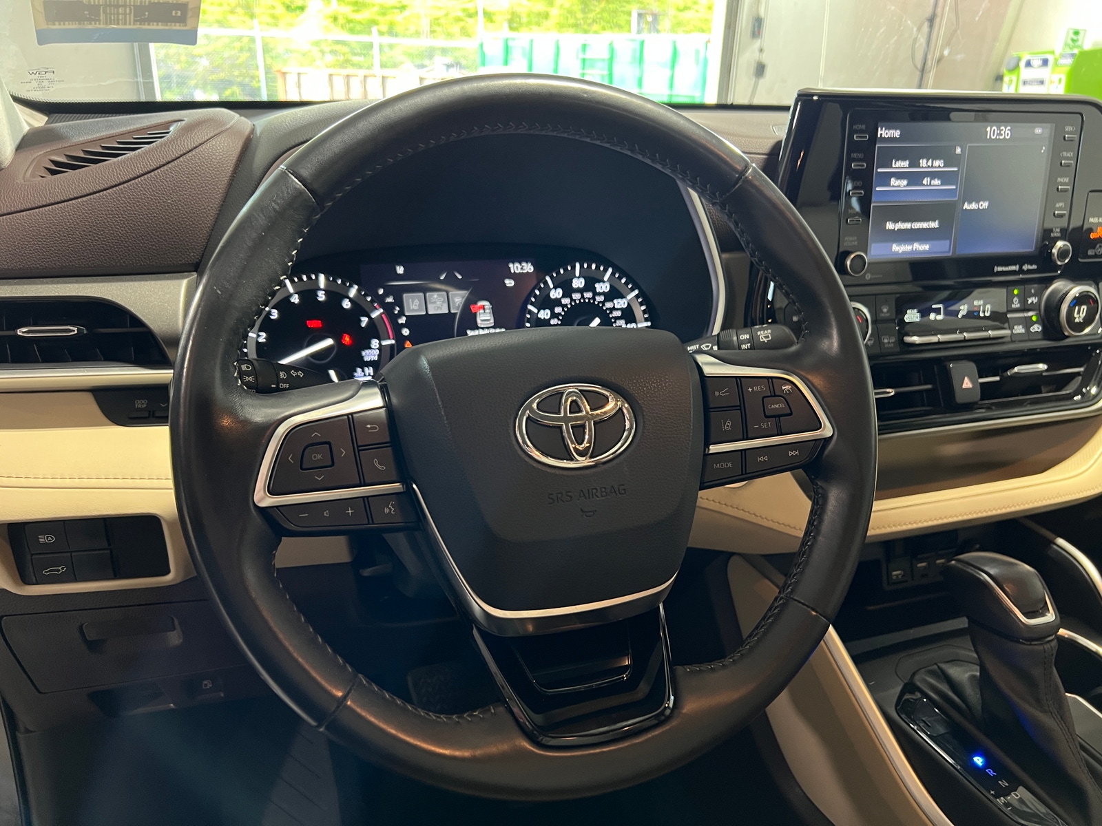 Thumbnail: 2021 Toyota Highlander - 4