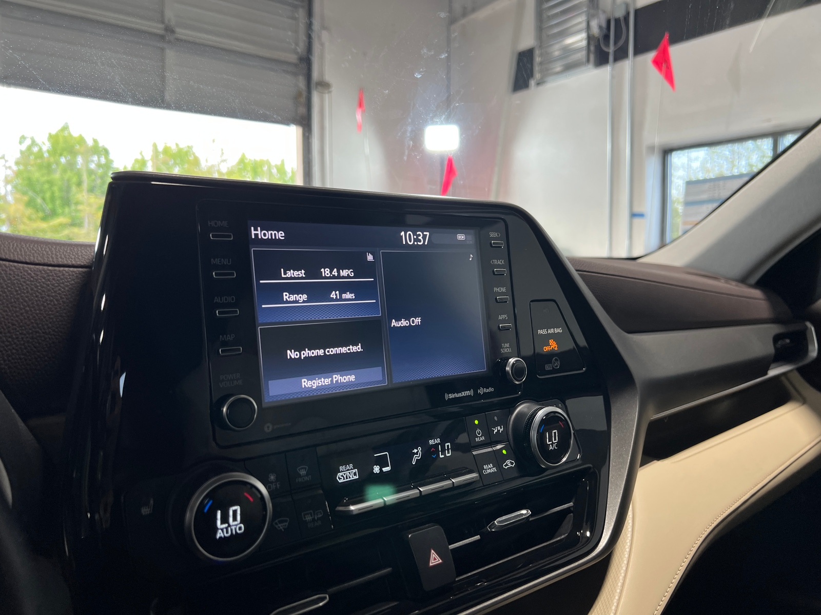 Thumbnail: 2021 Toyota Highlander - 3