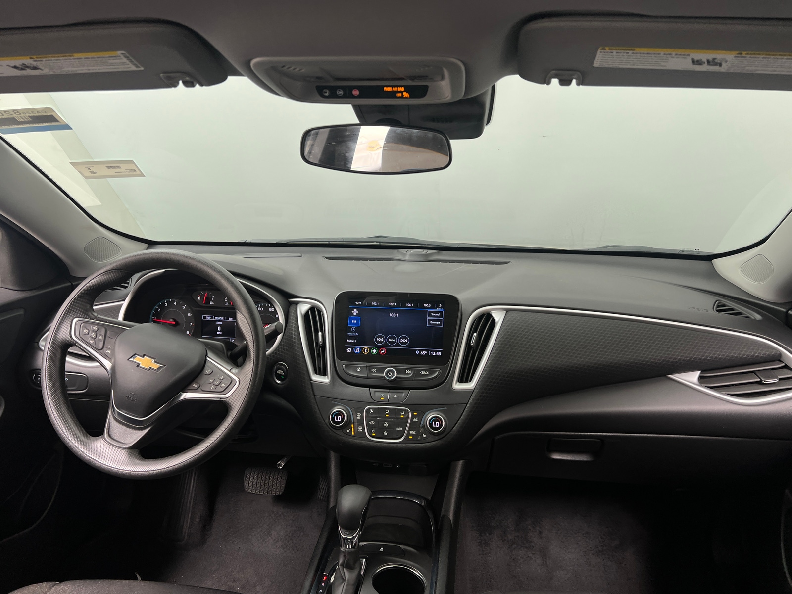 Thumbnail: 2023 Chevrolet Malibu - 3