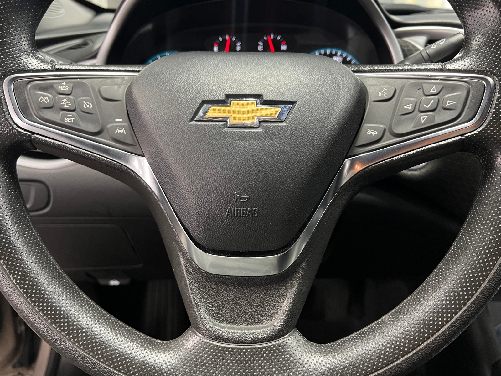 Thumbnail: 2023 Chevrolet Malibu - 5