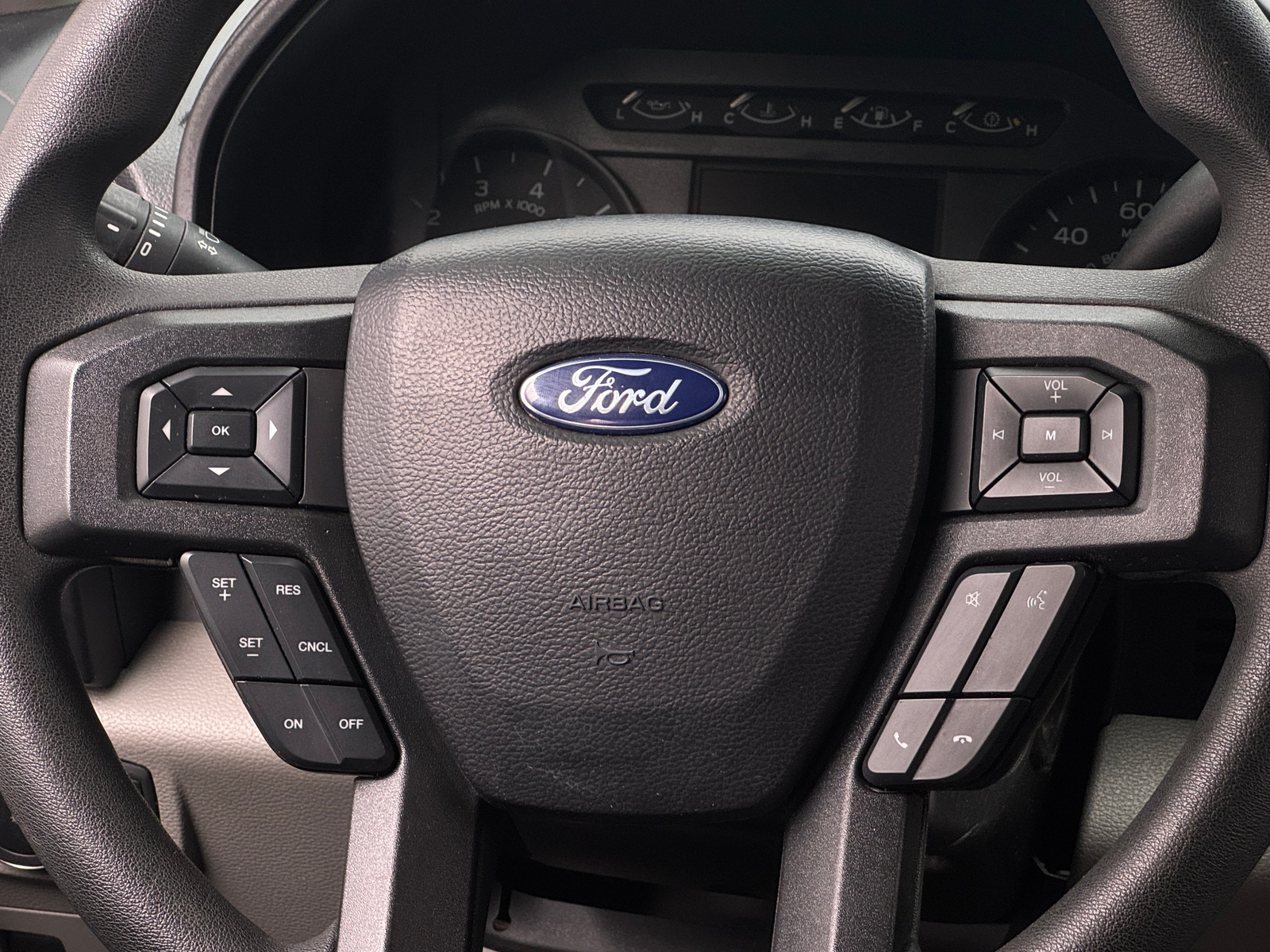 Thumbnail: 2020 Ford Econoline - 5