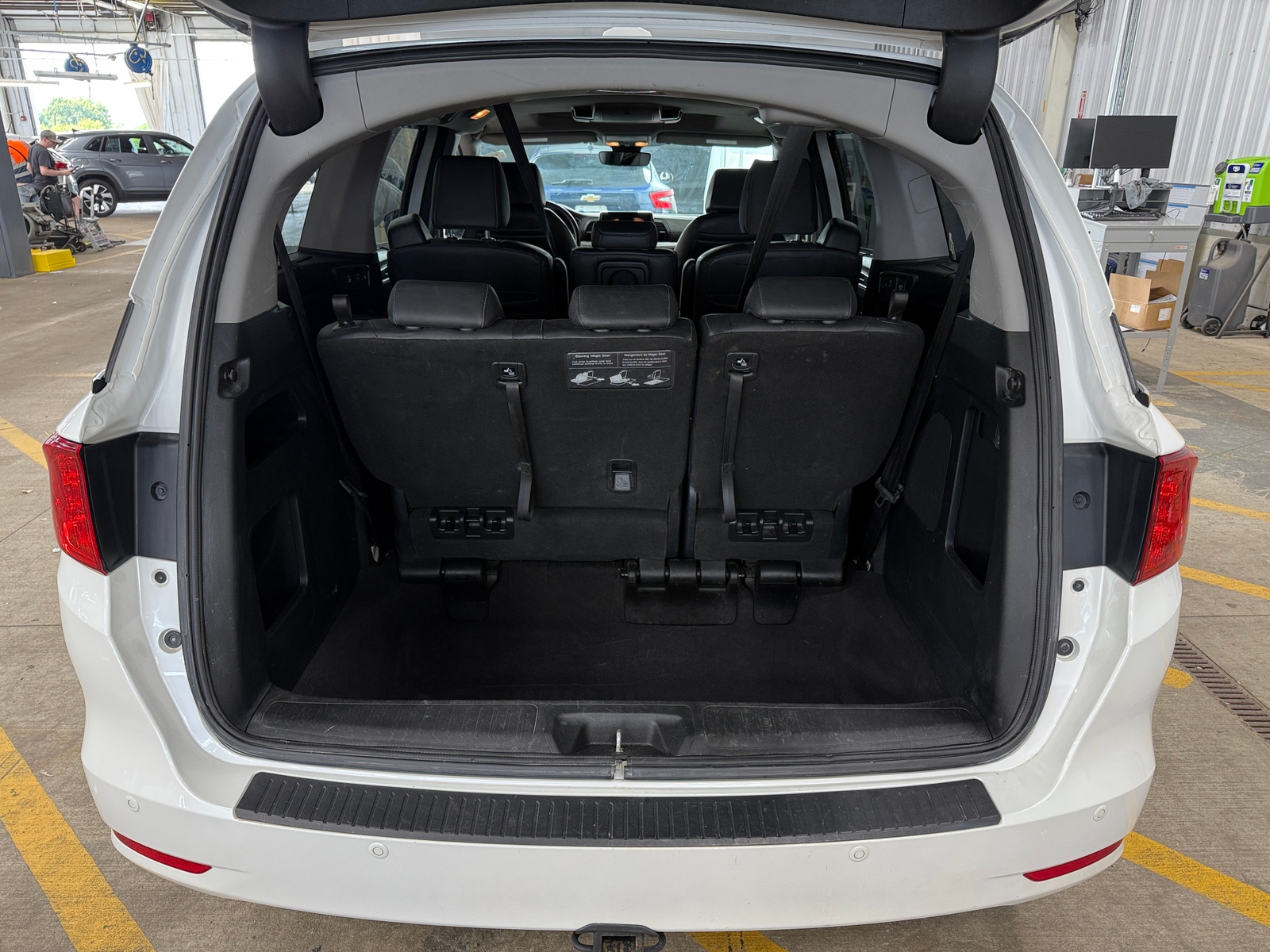 Thumbnail: 2022 Honda Odyssey - 6