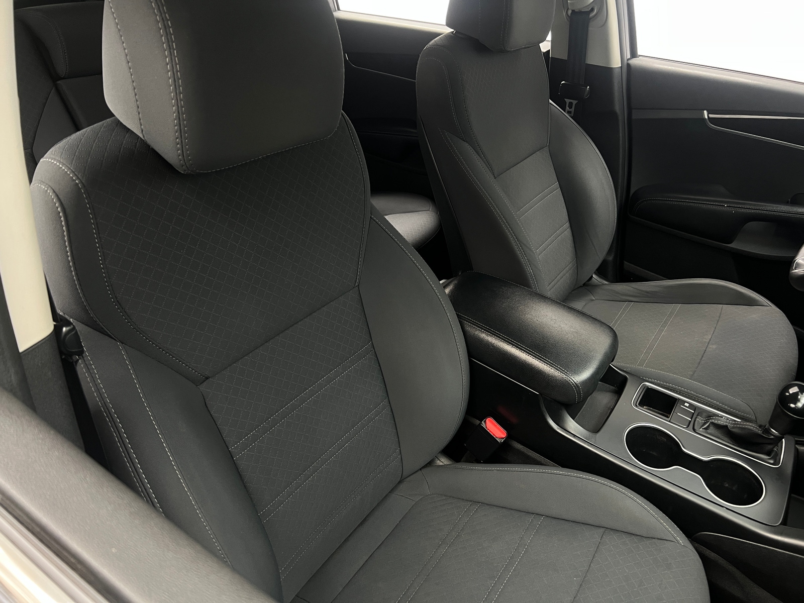 Thumbnail: 2017 Kia Sorento - 2