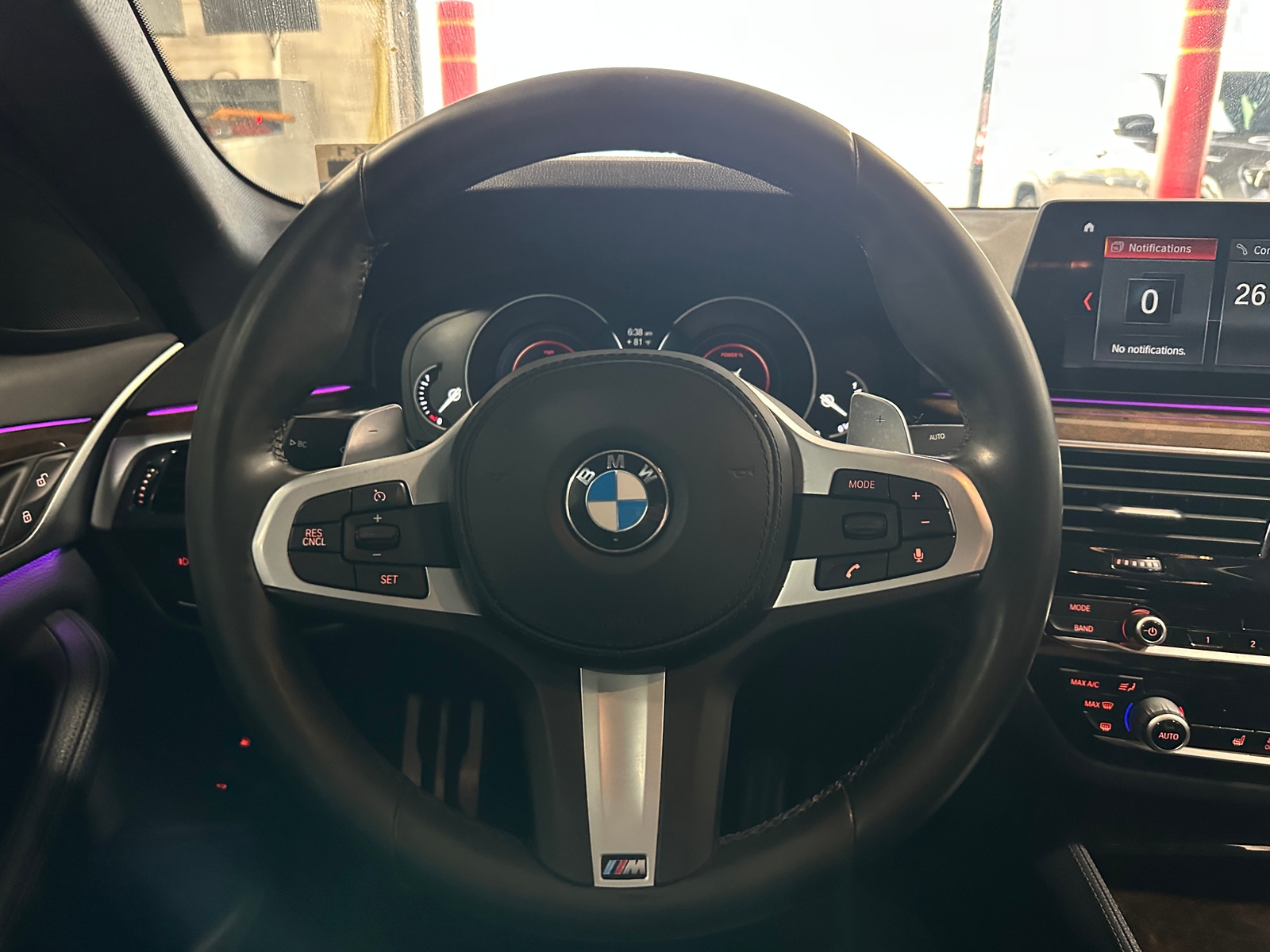Thumbnail: 2018 BMW 5 Series - 4