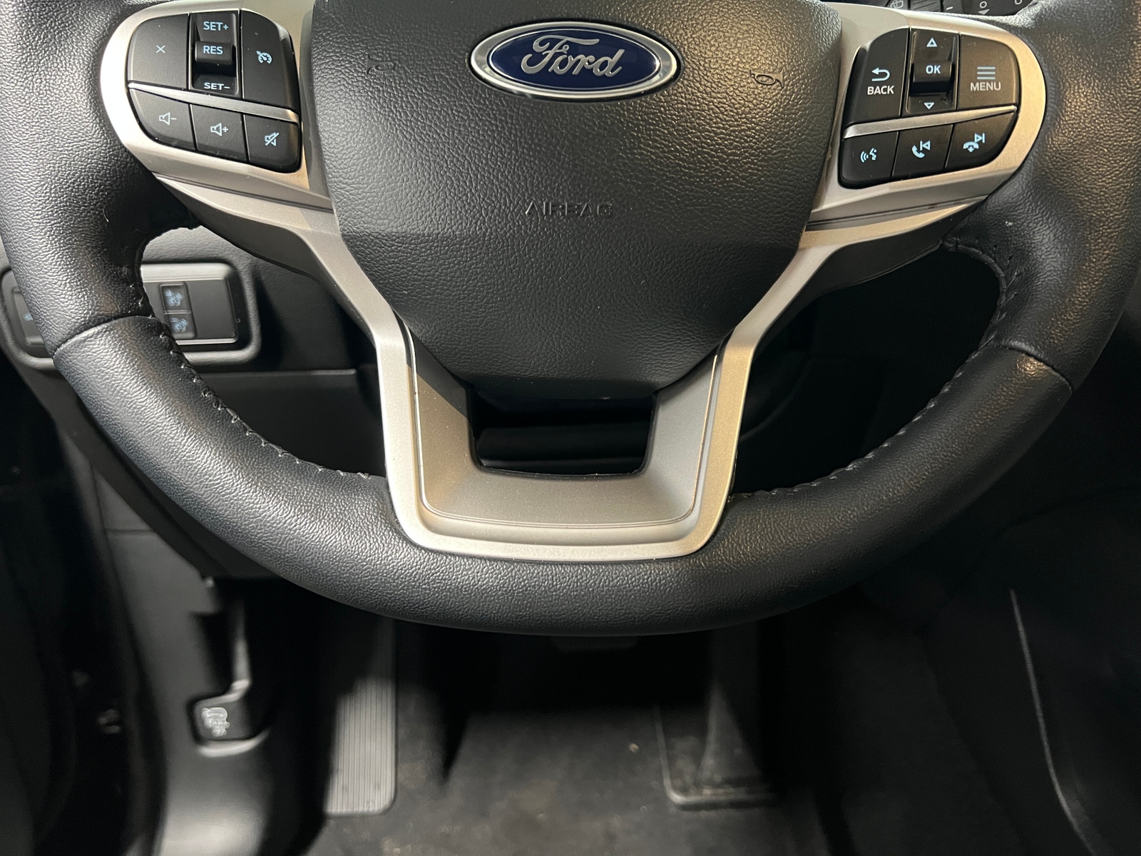 Thumbnail: 2023 Ford Explorer - 5