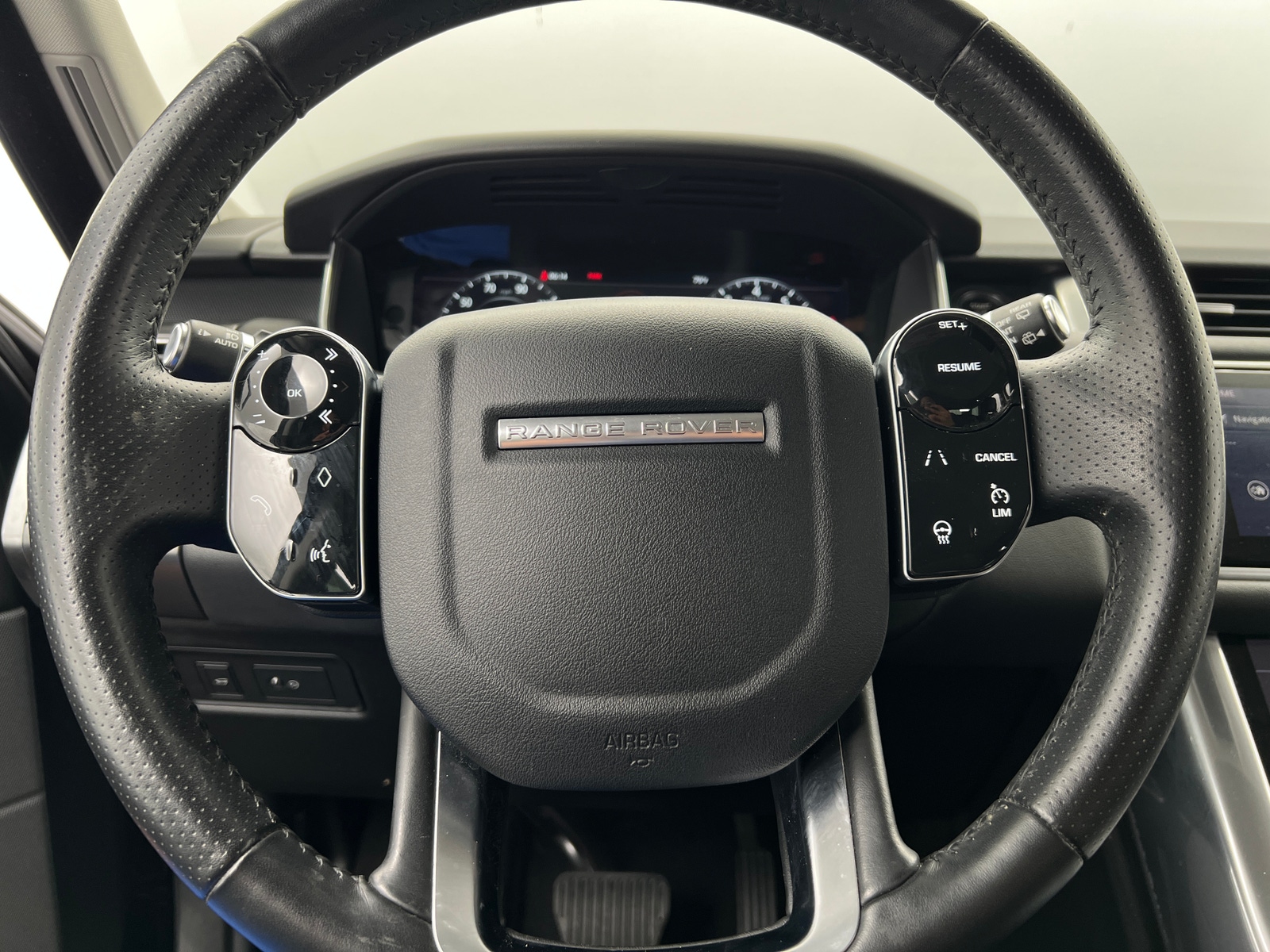 Thumbnail: 2019 Land Rover Range Rover Sport - 4