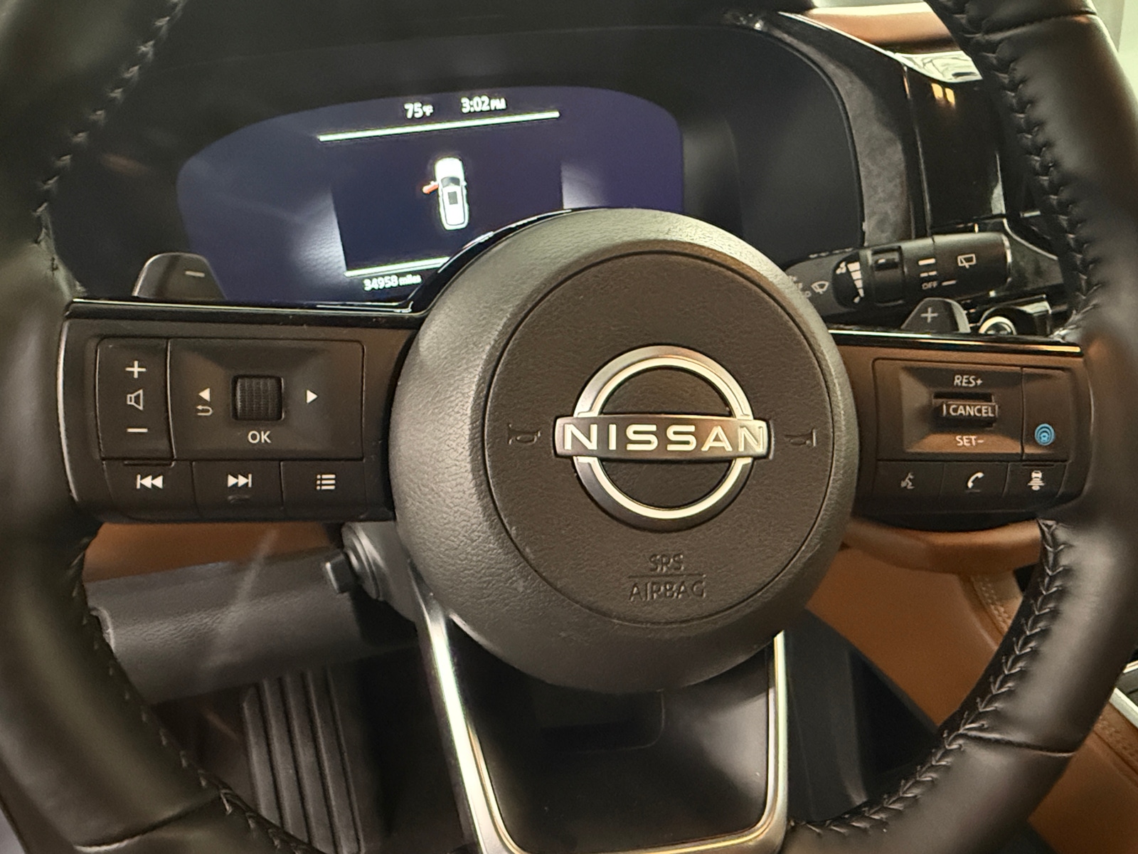 Thumbnail: 2023 Nissan Pathfinder - 5