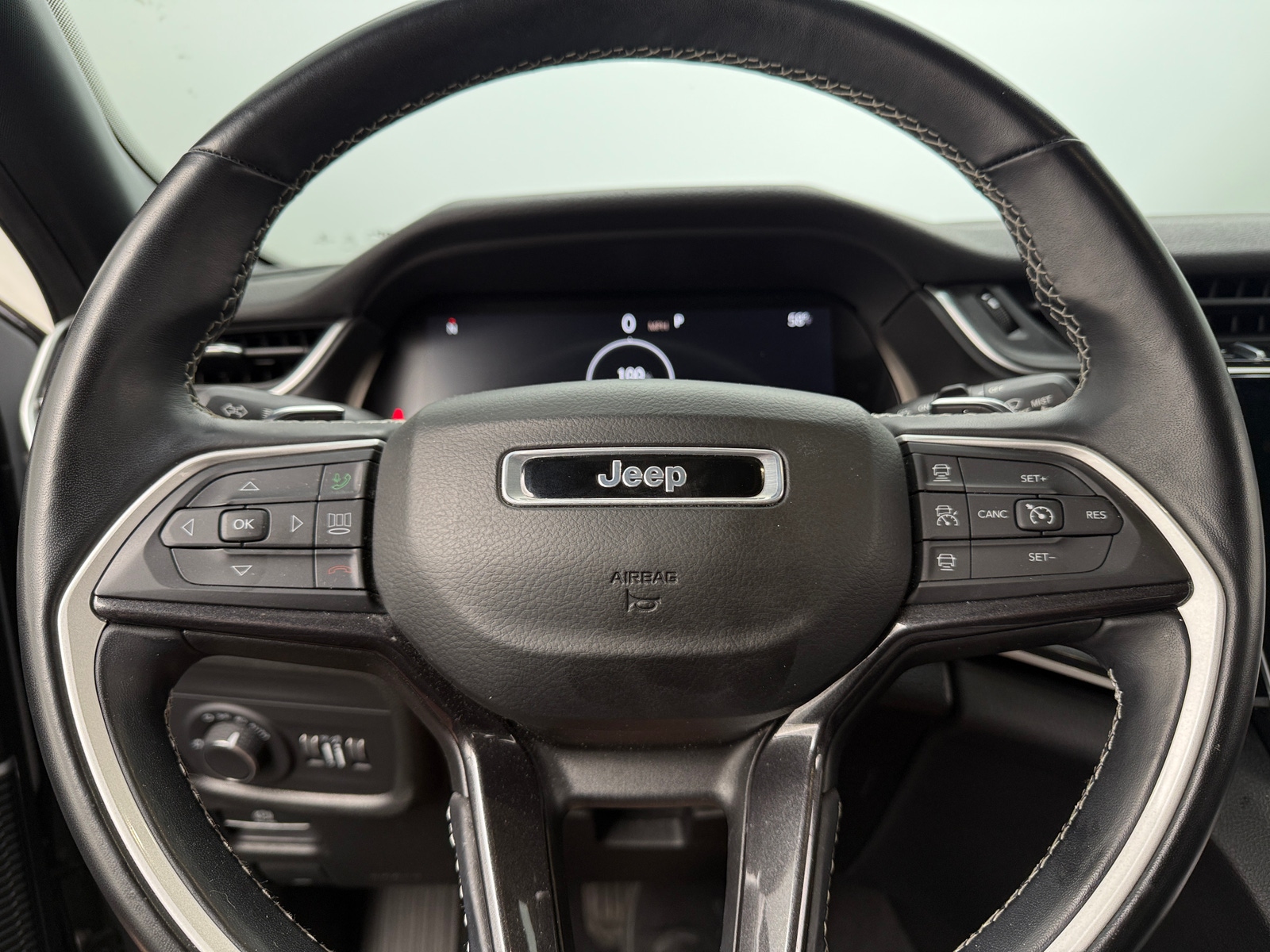 Thumbnail: 2021 Jeep Grand Cherokee L - 4