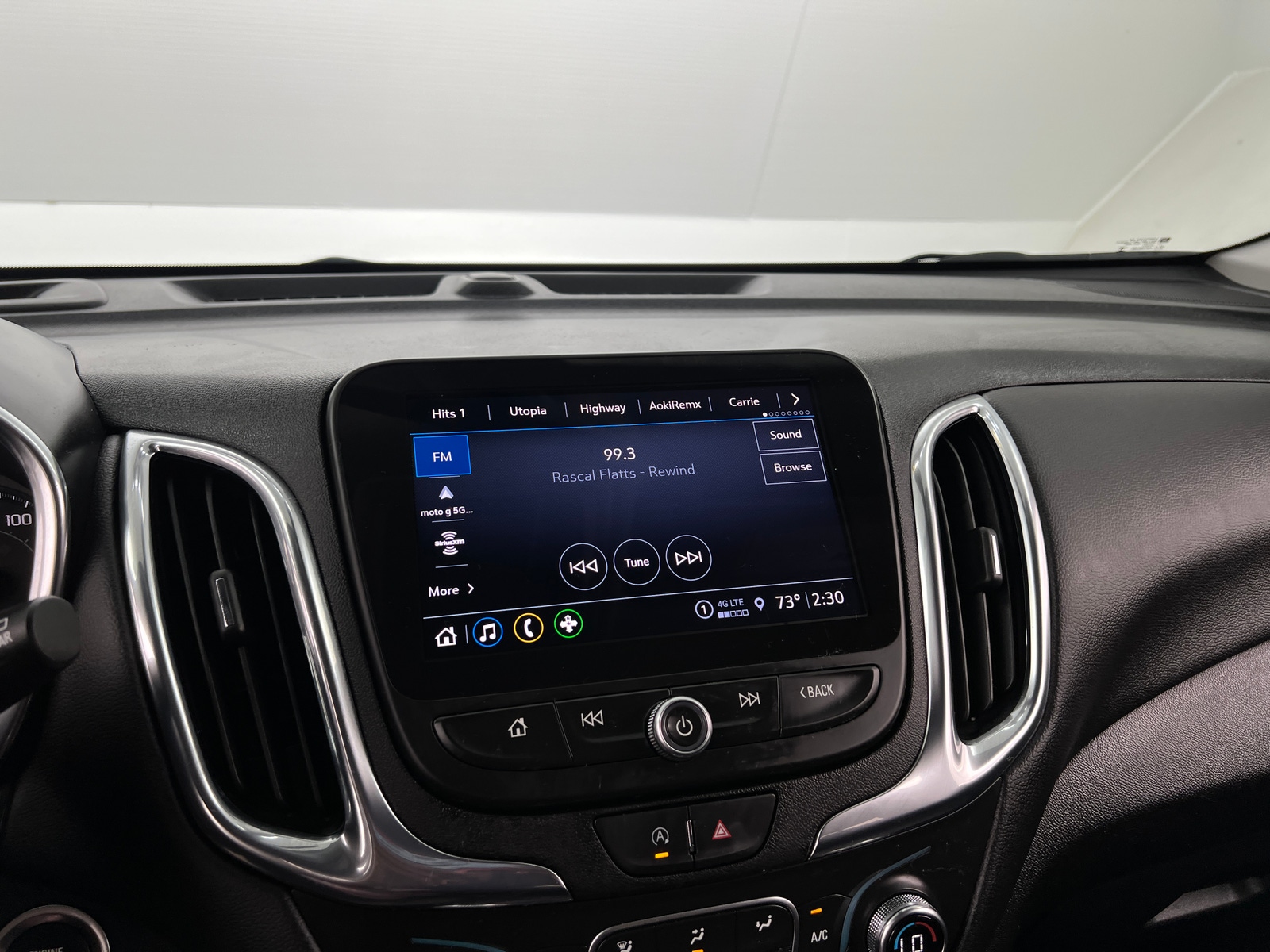 Thumbnail: 2023 Chevrolet Equinox - 4