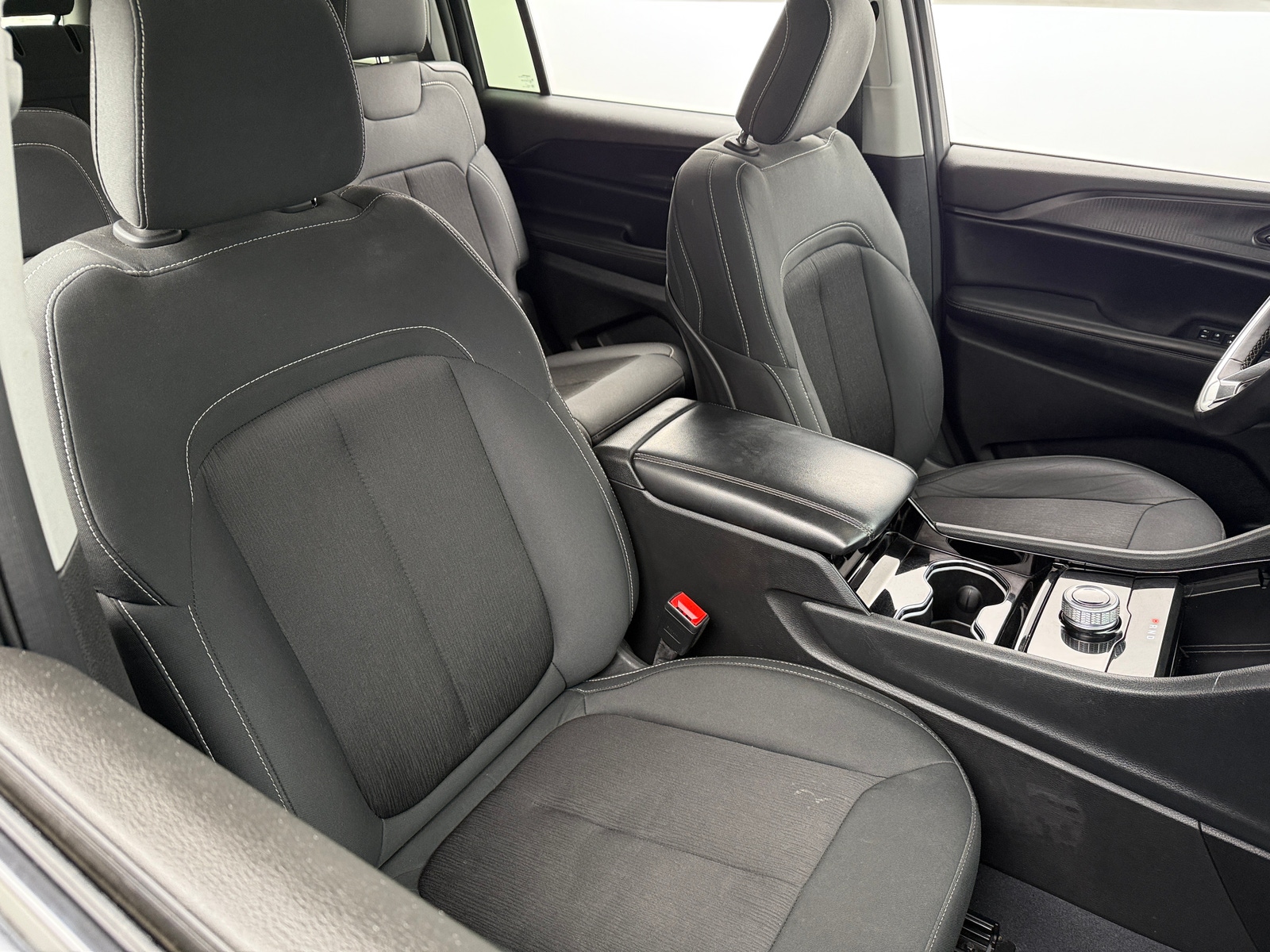 Thumbnail: 2023 Jeep Grand Cherokee L - 2