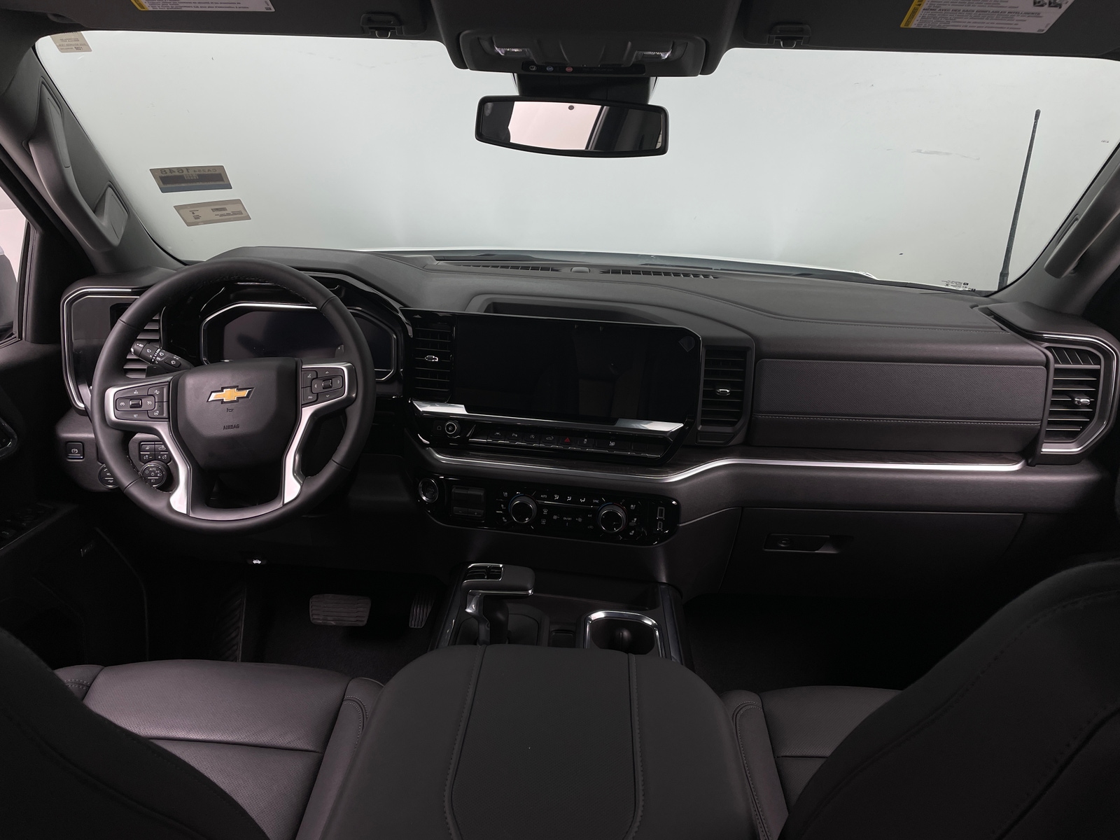 Thumbnail: 2025 Chevrolet Silverado 1500 - 2
