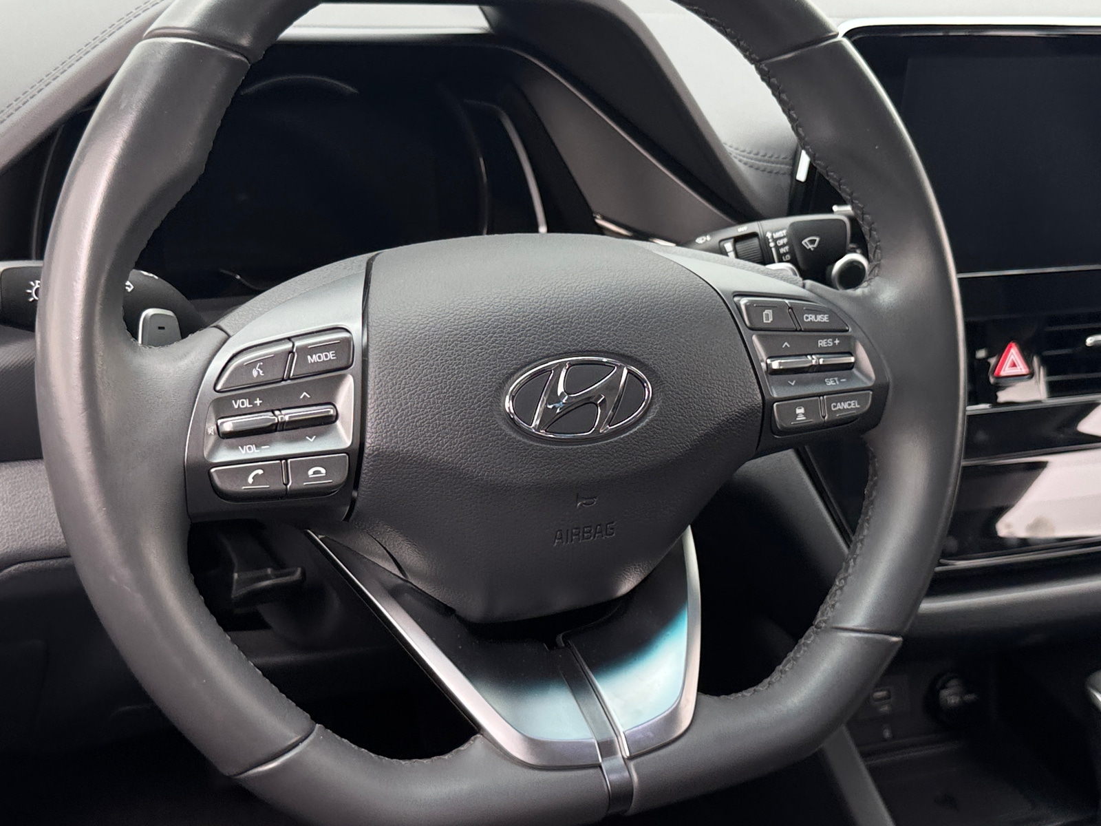 Thumbnail: 2022 Hyundai Ioniq - 5