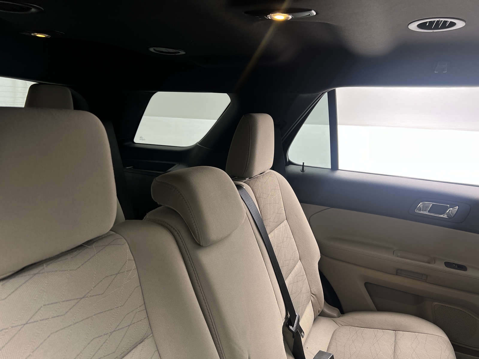 Thumbnail: 2011 Ford Explorer - 6