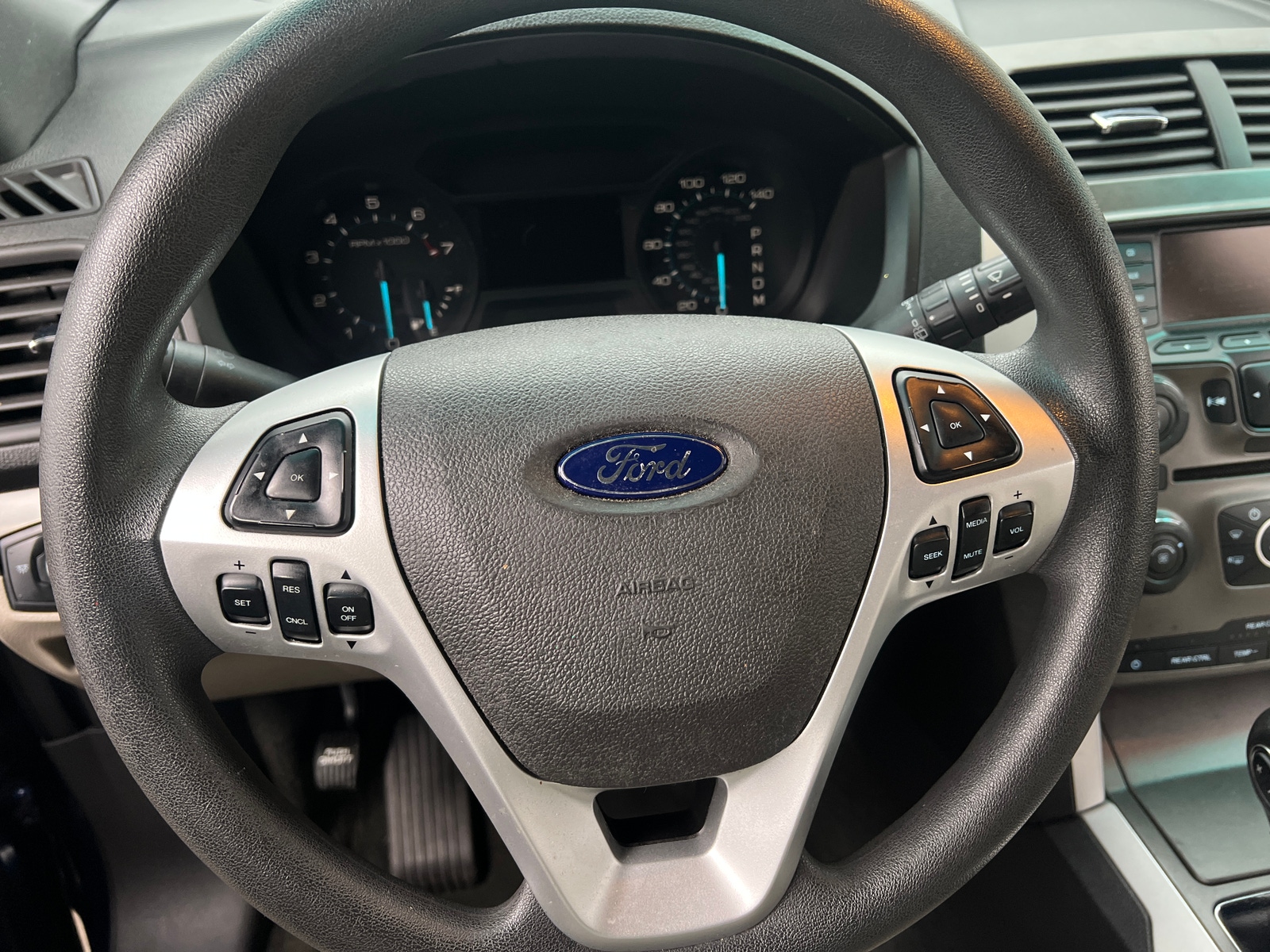 Thumbnail: 2011 Ford Explorer - 5