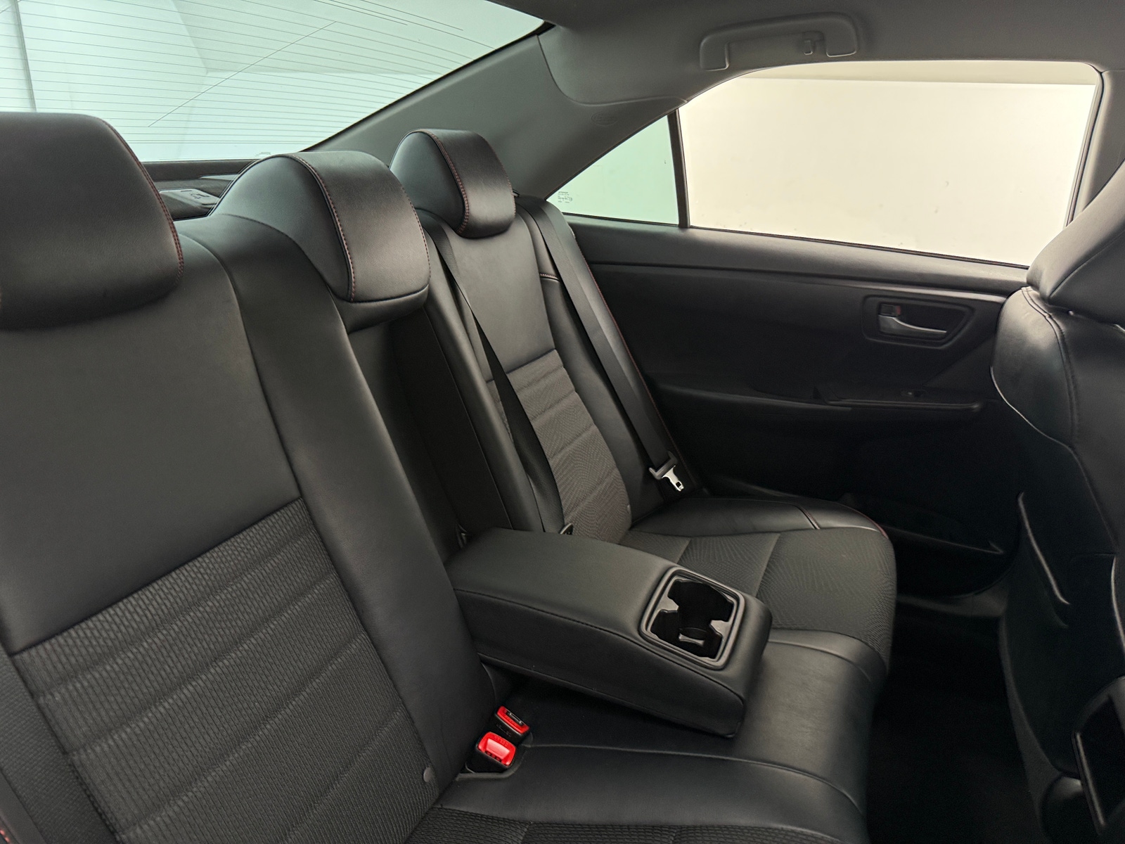 Thumbnail: 2017 Toyota Camry - 6