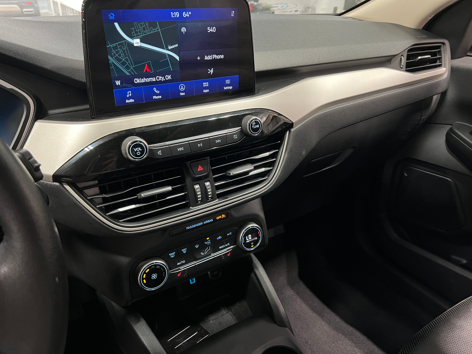 Thumbnail: 2020 Ford Escape - 3