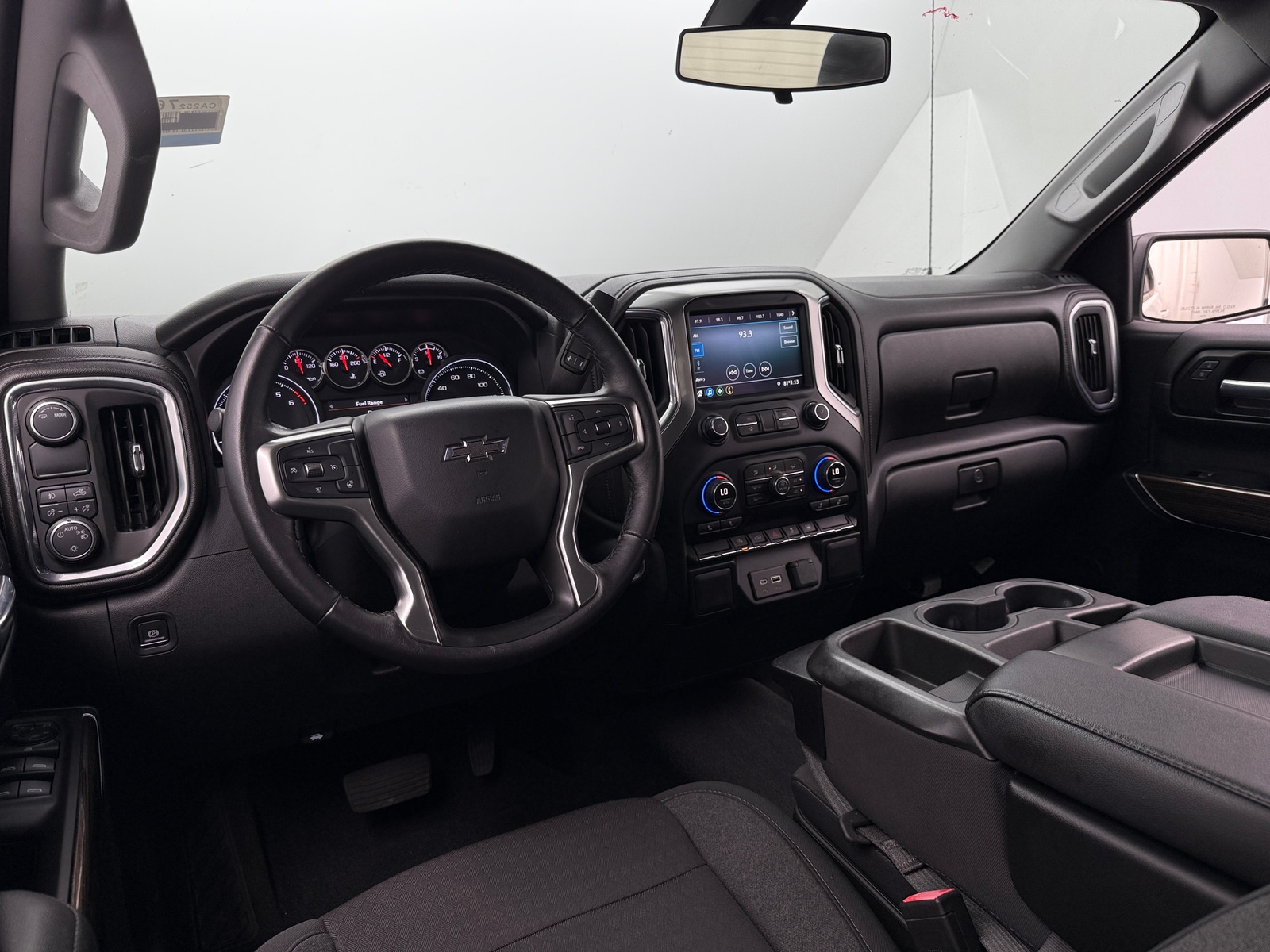 Thumbnail: 2020 Chevrolet Silverado 1500 - 3