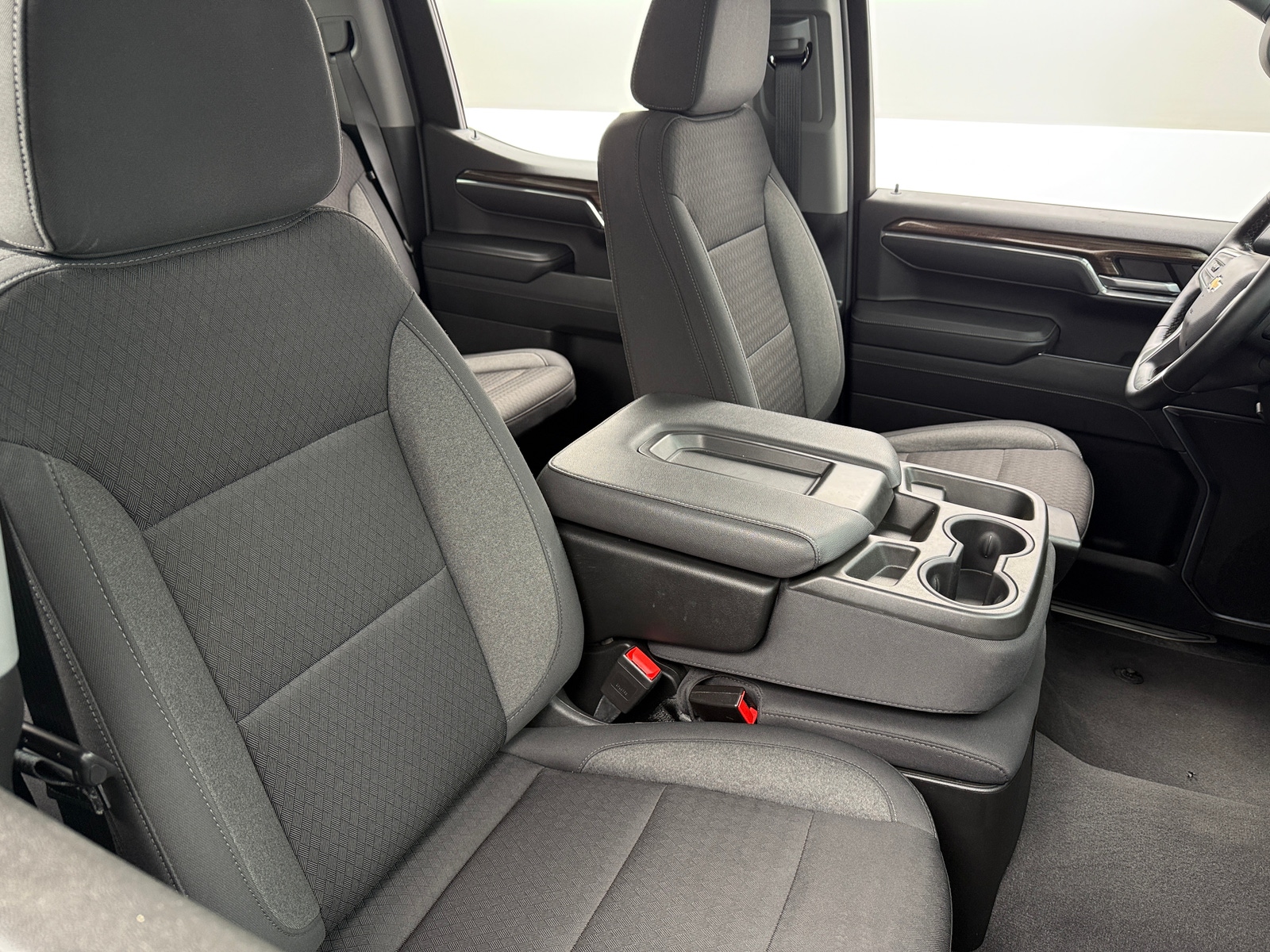 Thumbnail: 2024 Chevrolet Silverado 1500 - 2