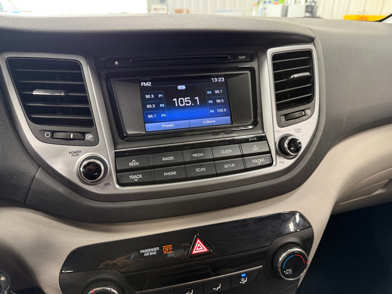 Thumbnail: 2016 Hyundai Tucson - 4