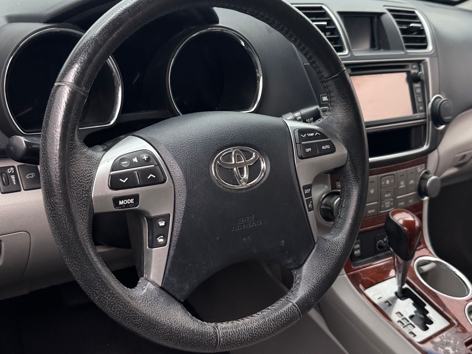 Thumbnail: 2013 Toyota Highlander - 4