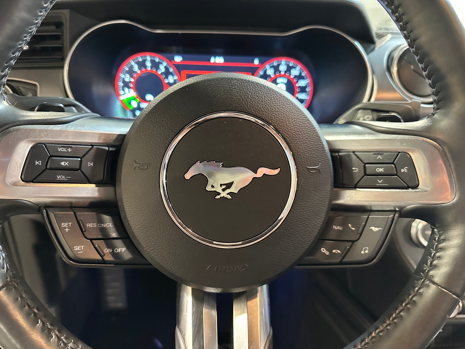 Thumbnail: 2018 Ford Mustang - 4