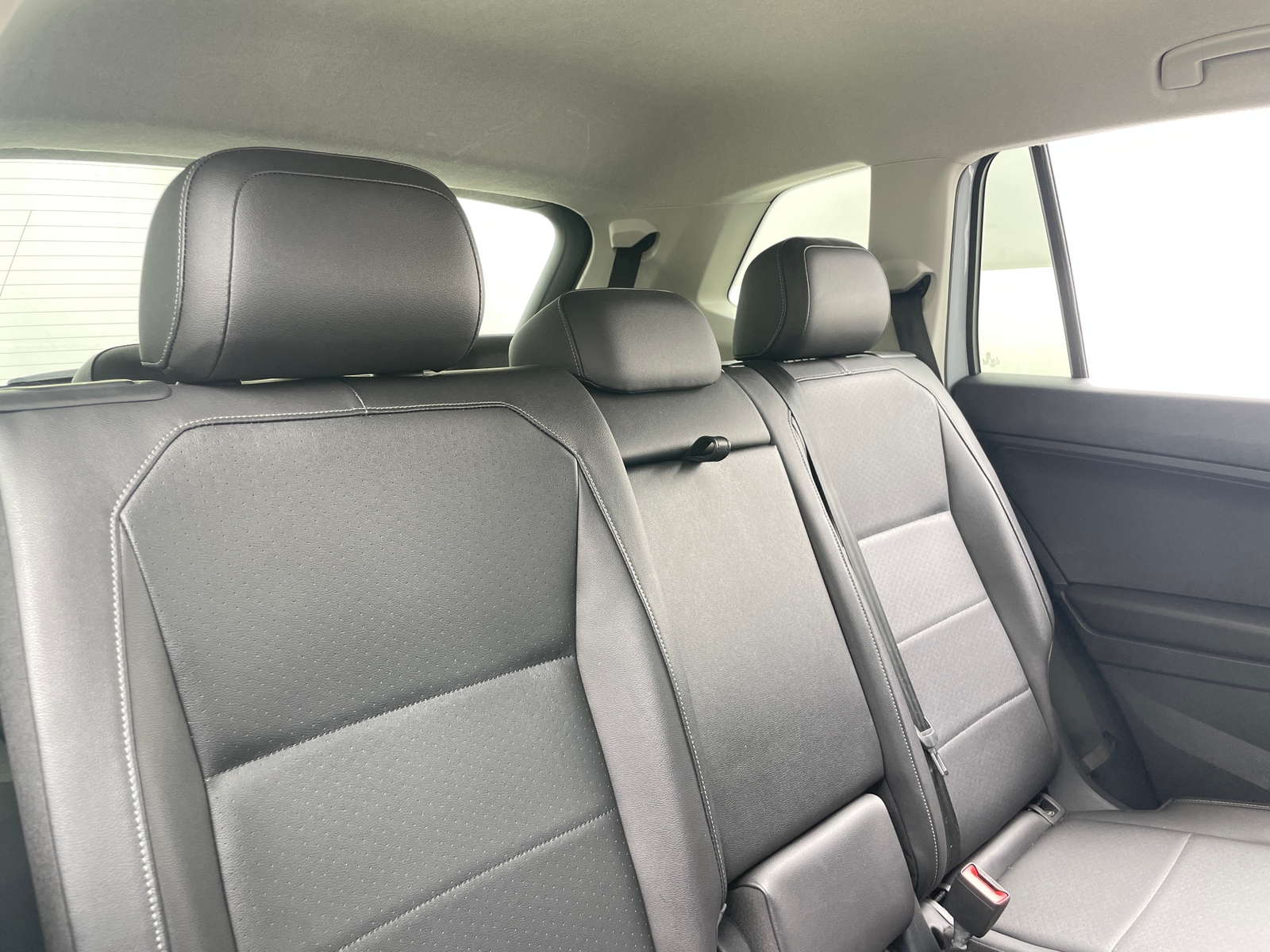 Thumbnail: 2018 Volkswagen Tiguan - 5