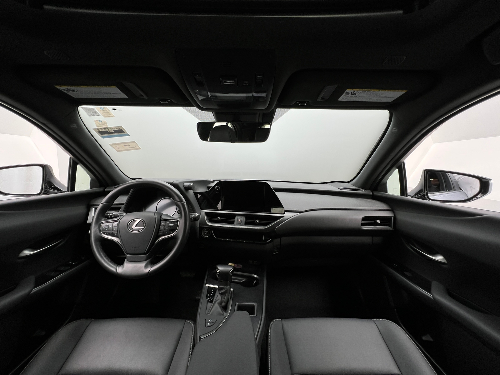 Thumbnail: 2023 Lexus UX - 2