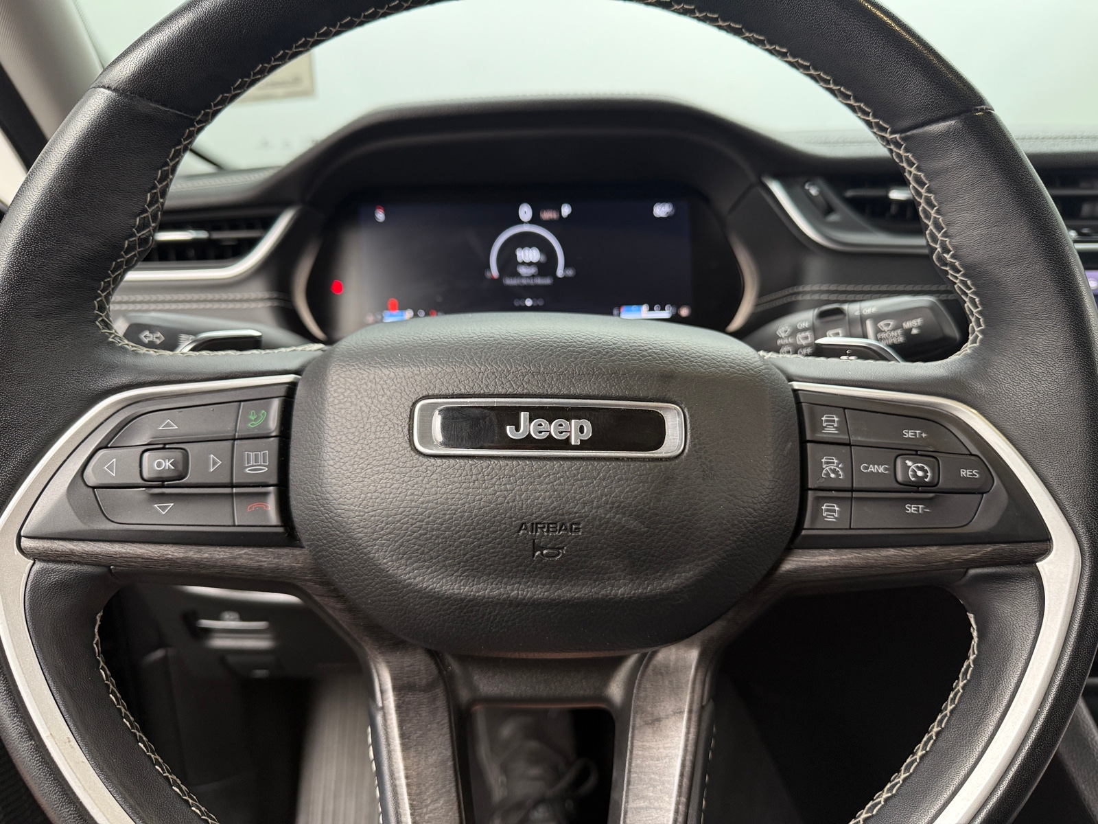 Thumbnail: 2022 Jeep Grand Cherokee L - 4
