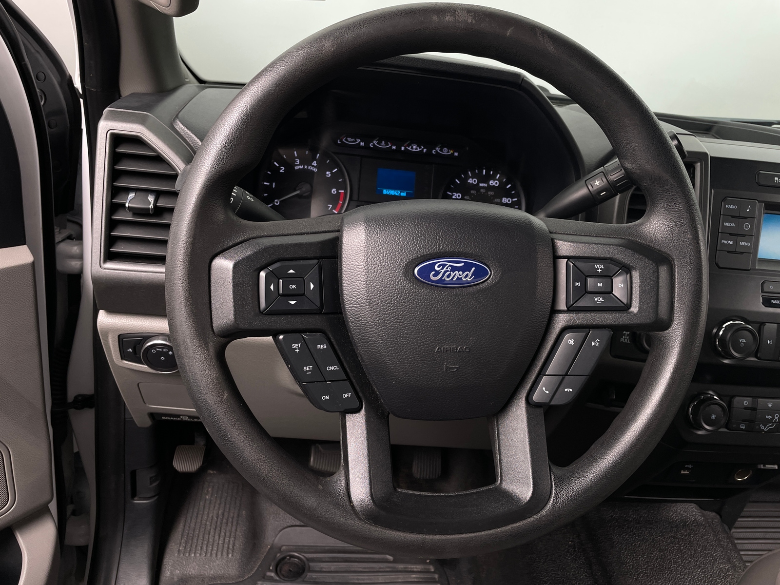 Thumbnail: 2019 Ford Econoline - 5