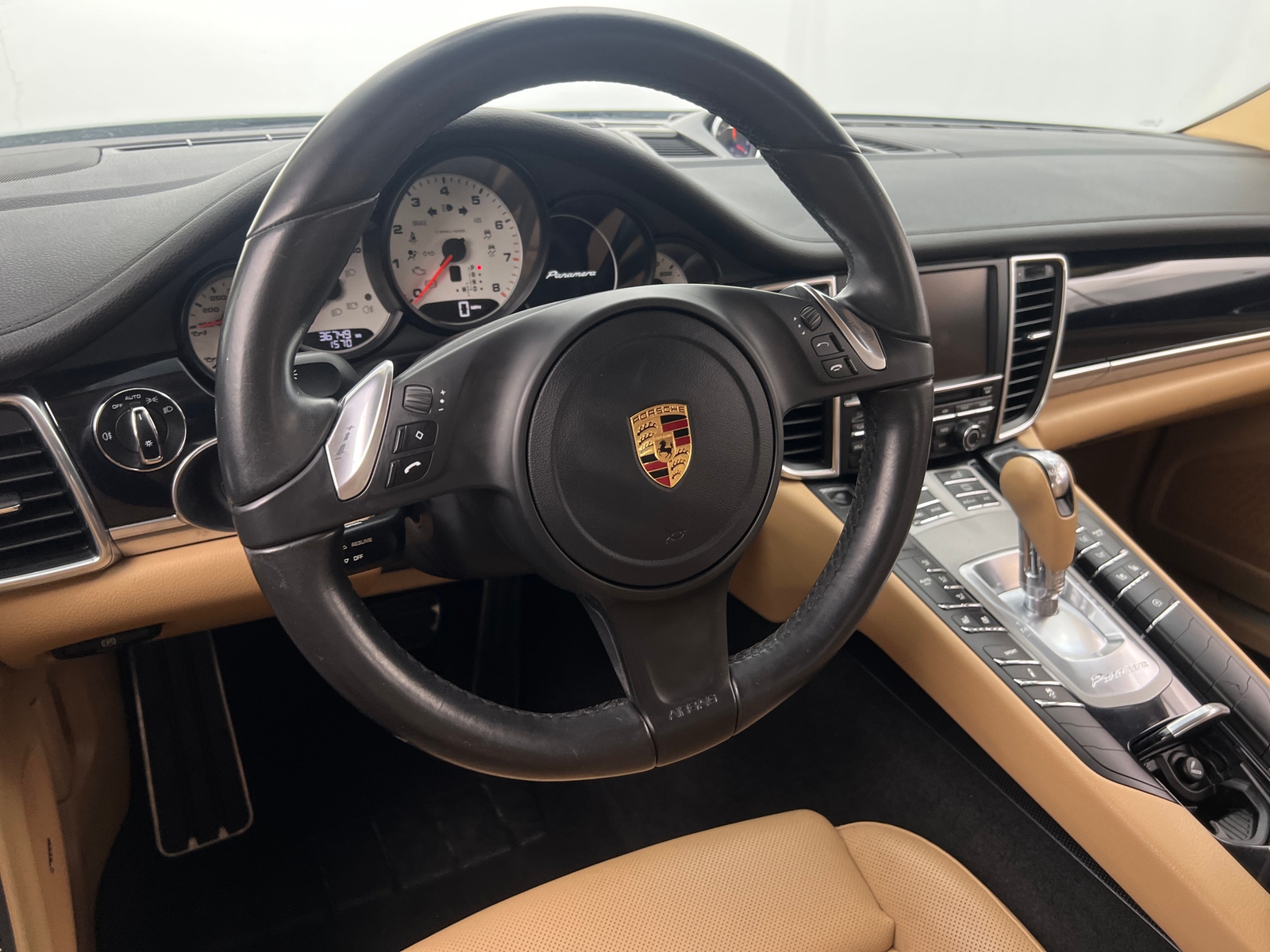 Thumbnail: 2016 Porsche Panamera - 4