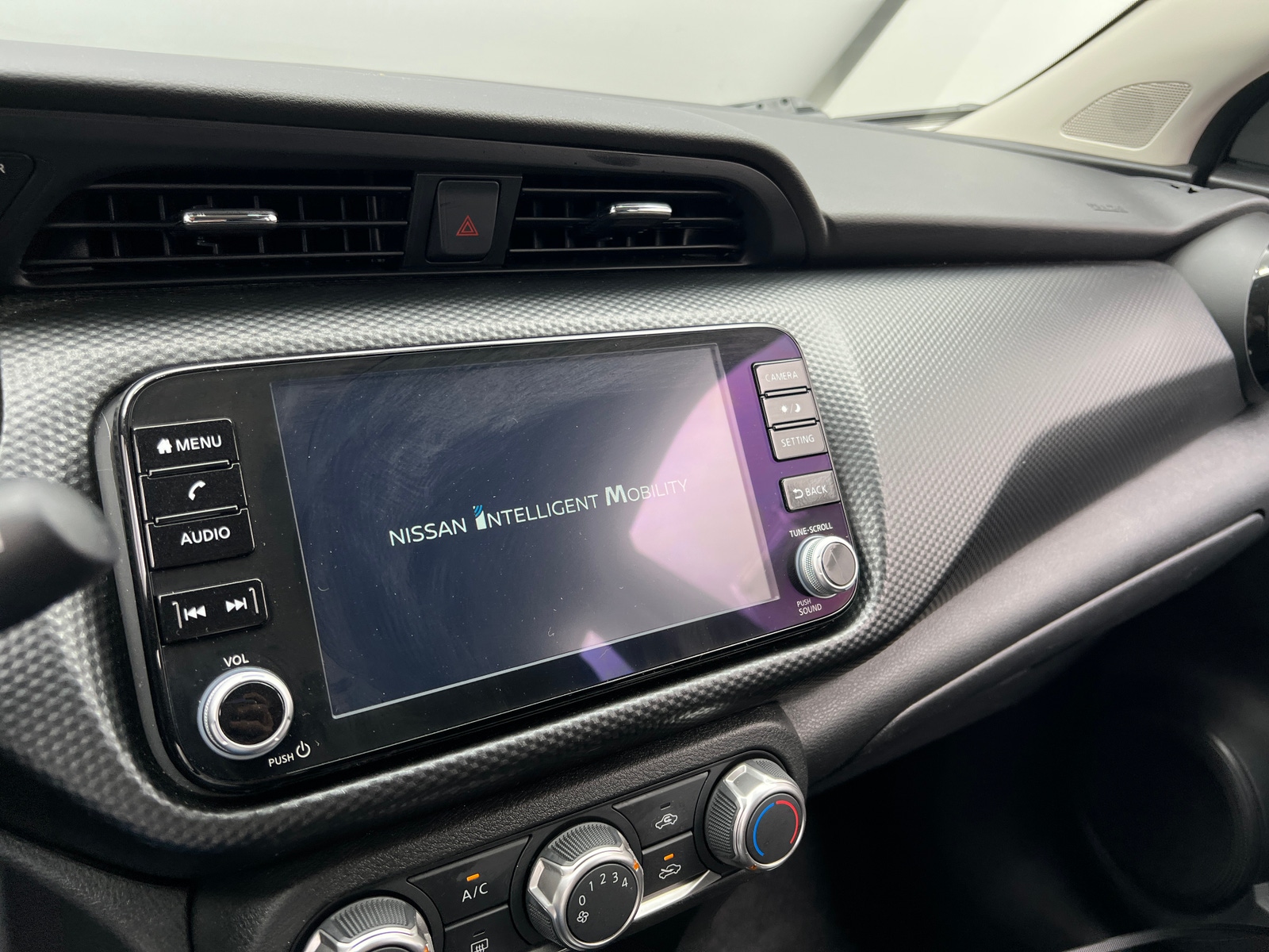 Thumbnail: 2024 Nissan Kicks - 4