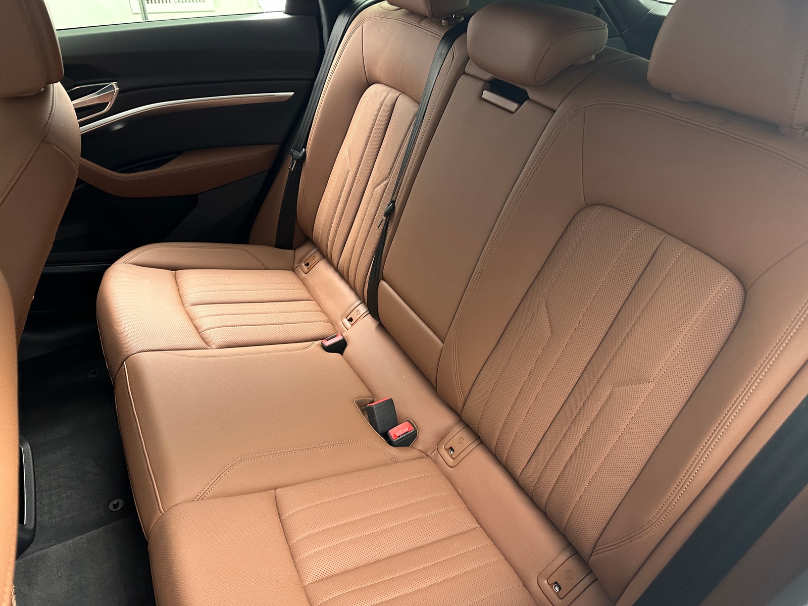 Thumbnail: 2019 Audi e-tron - 5