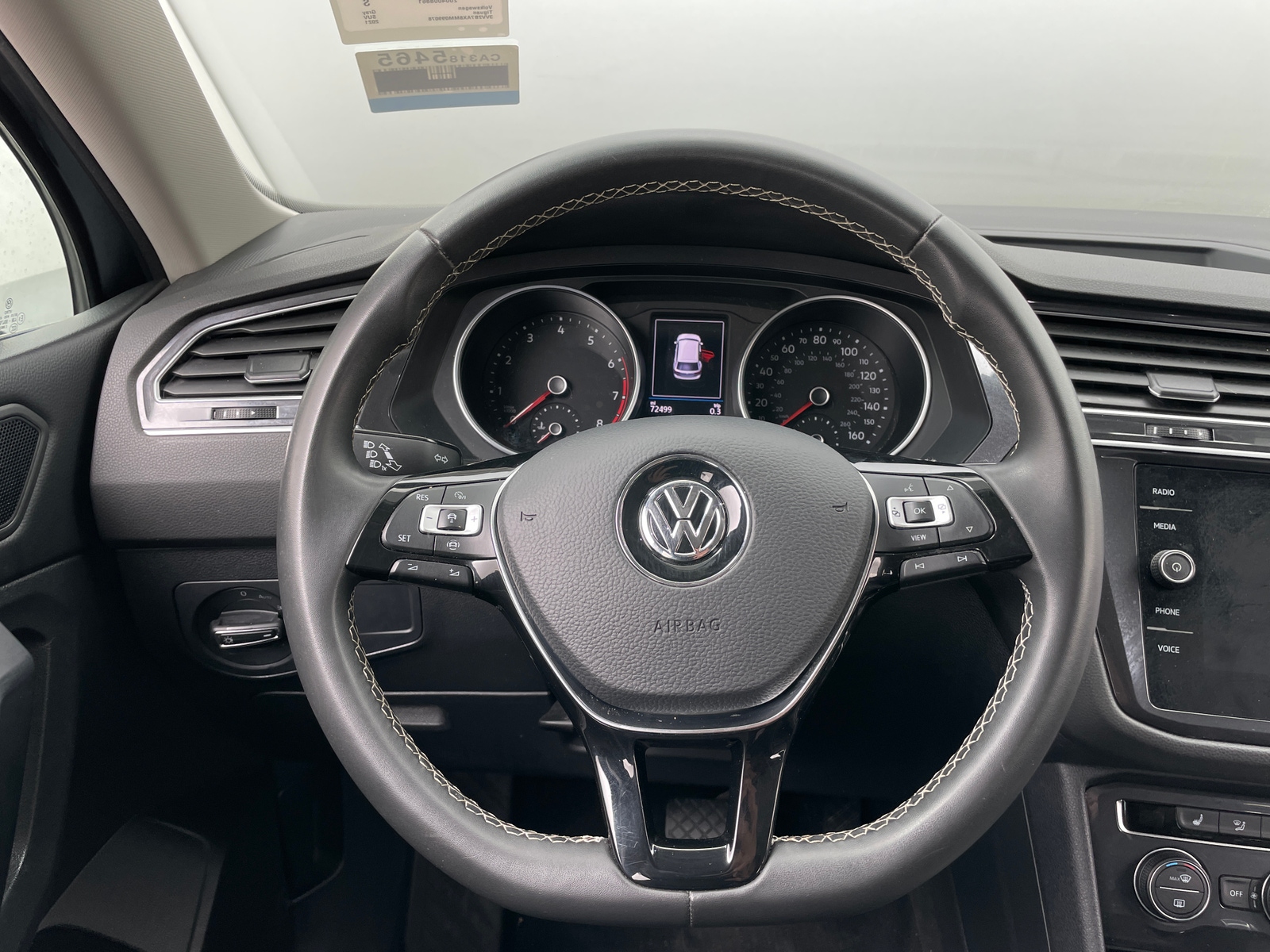 Thumbnail: 2021 Volkswagen Tiguan - 4