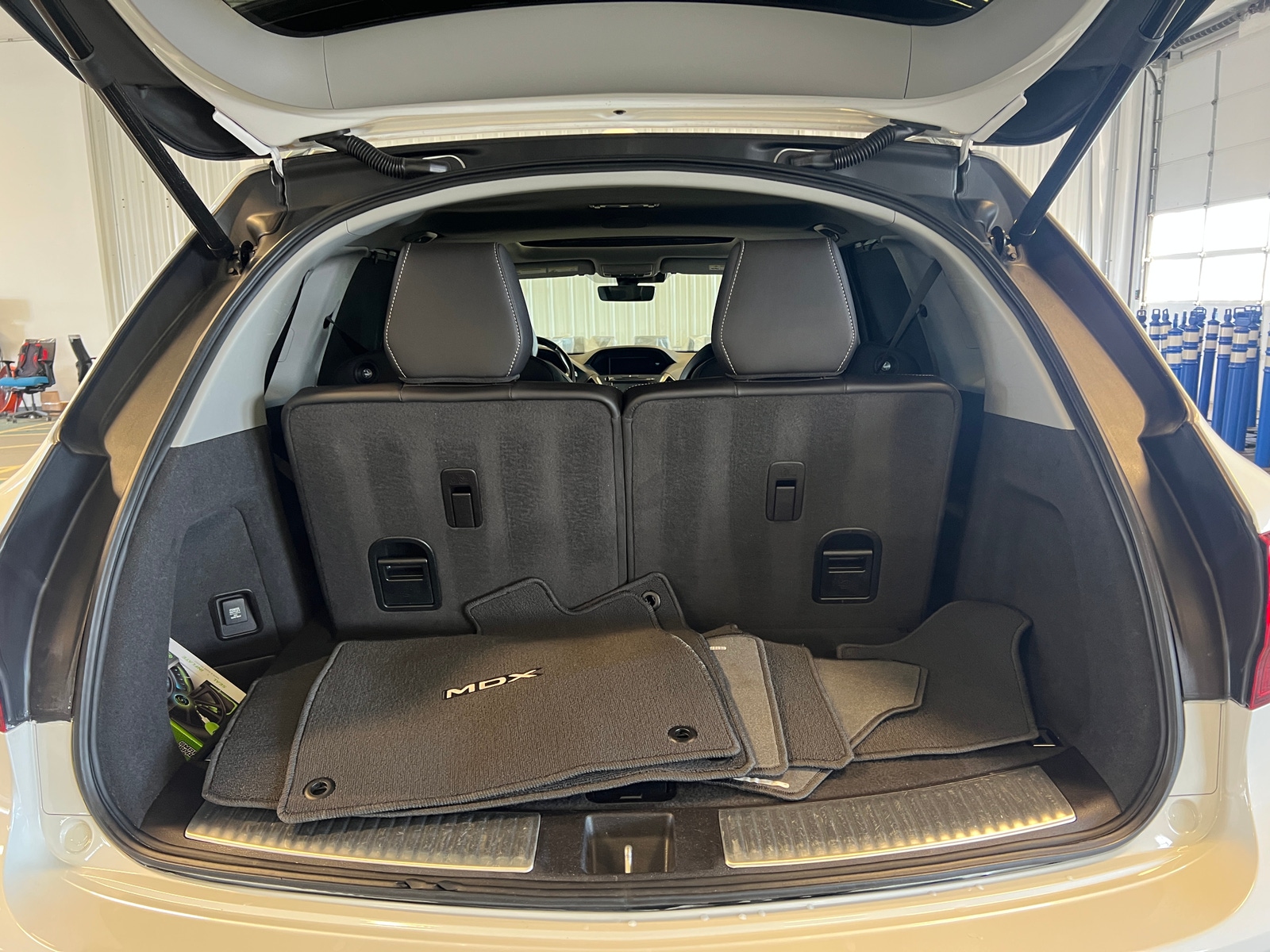 Thumbnail: 2020 Acura MDX - 6