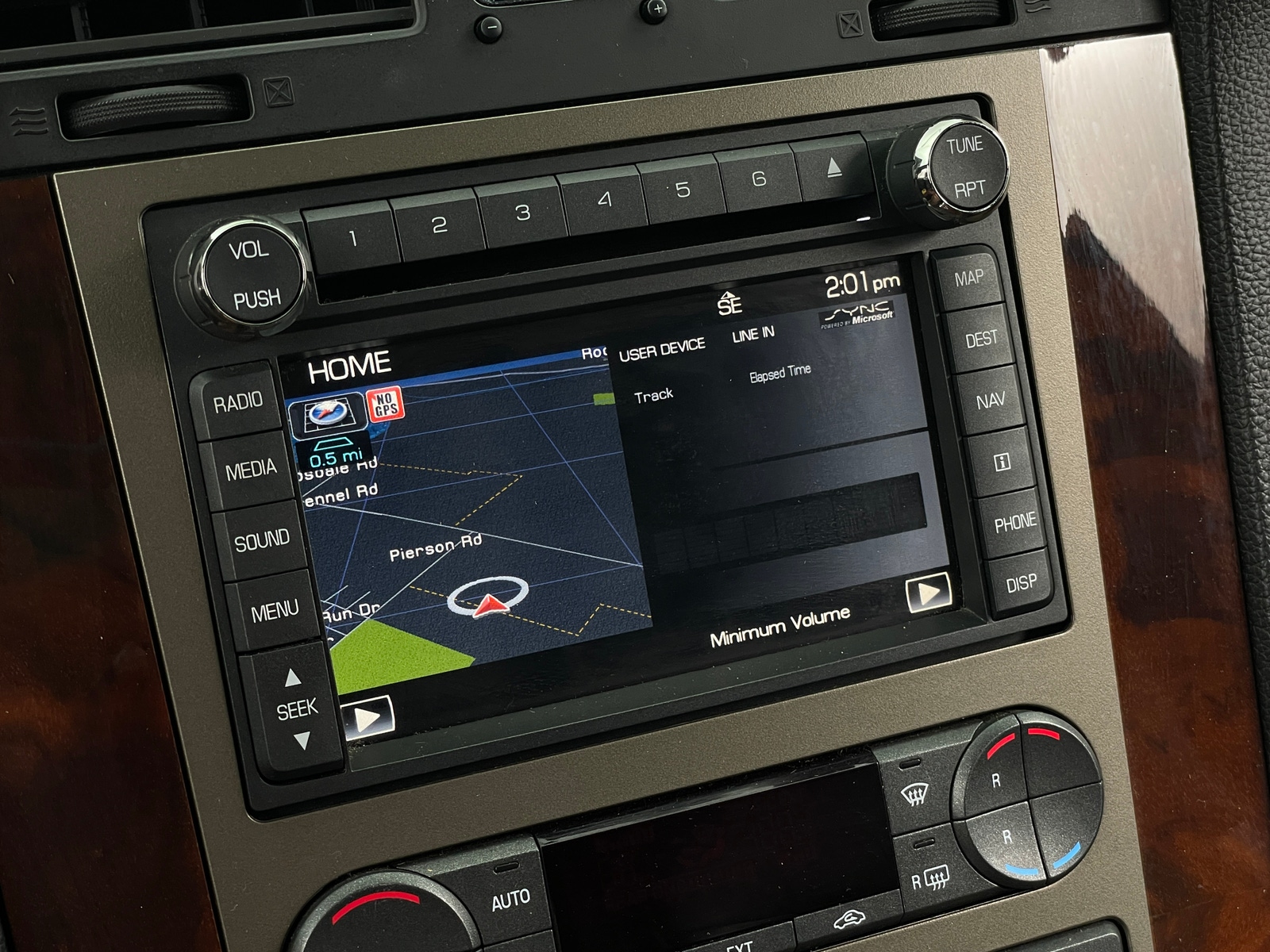 Thumbnail: 2012 Lincoln Navigator - 3