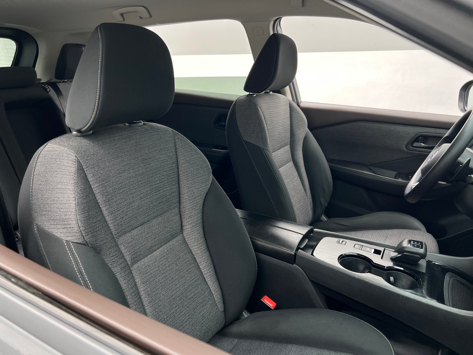 Thumbnail: 2021 Nissan Rogue - 2