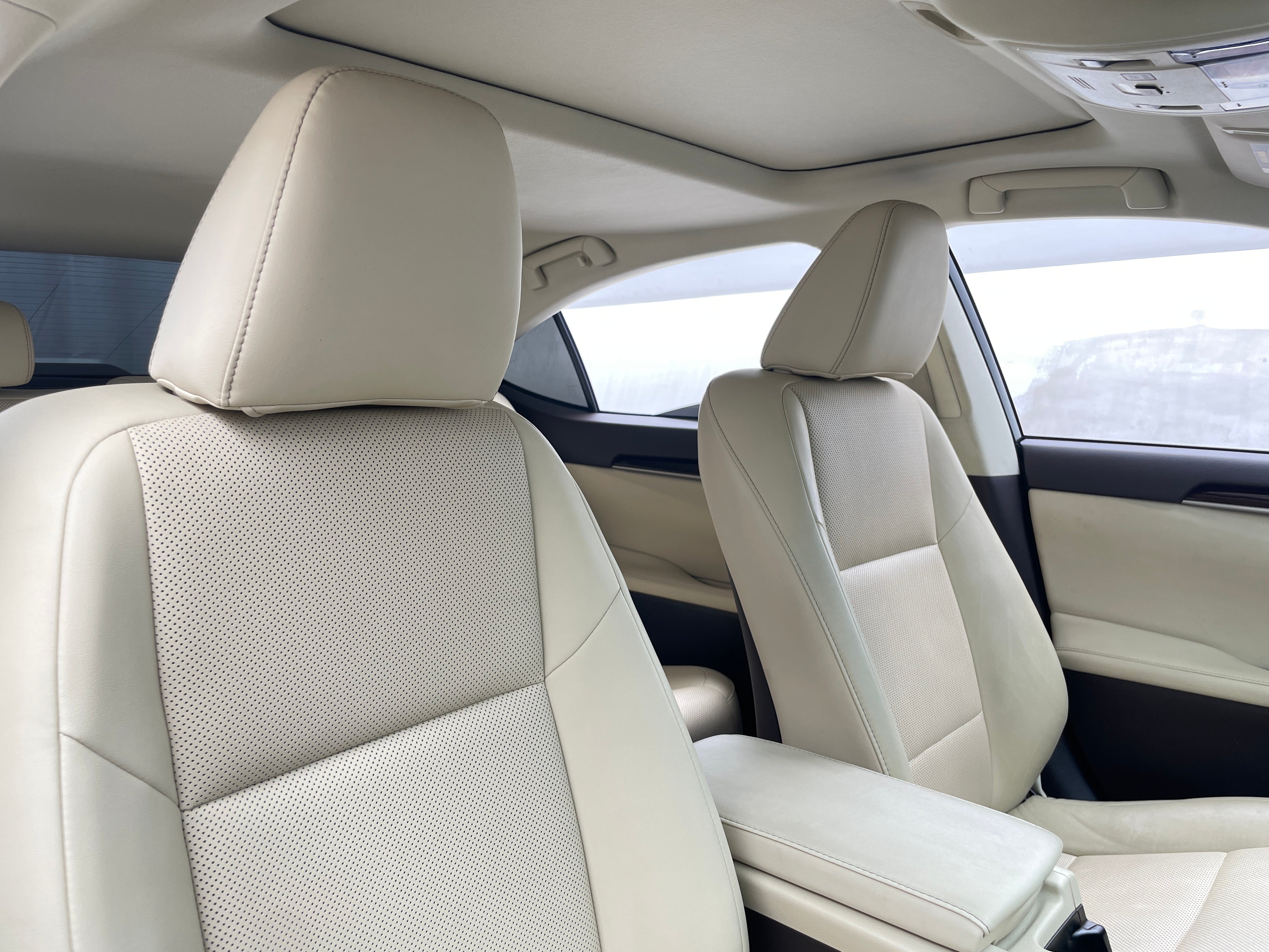 2016 Lexus ES