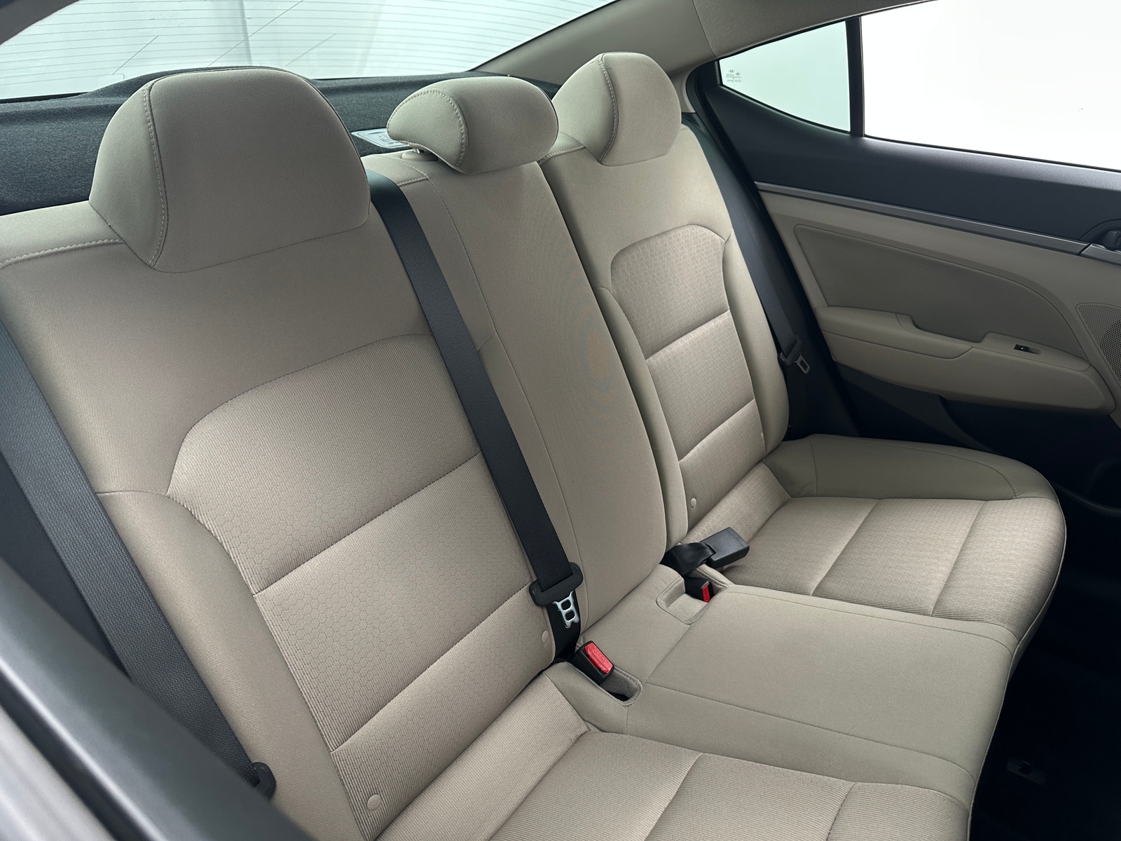 Thumbnail: 2017 Hyundai Elantra - 6