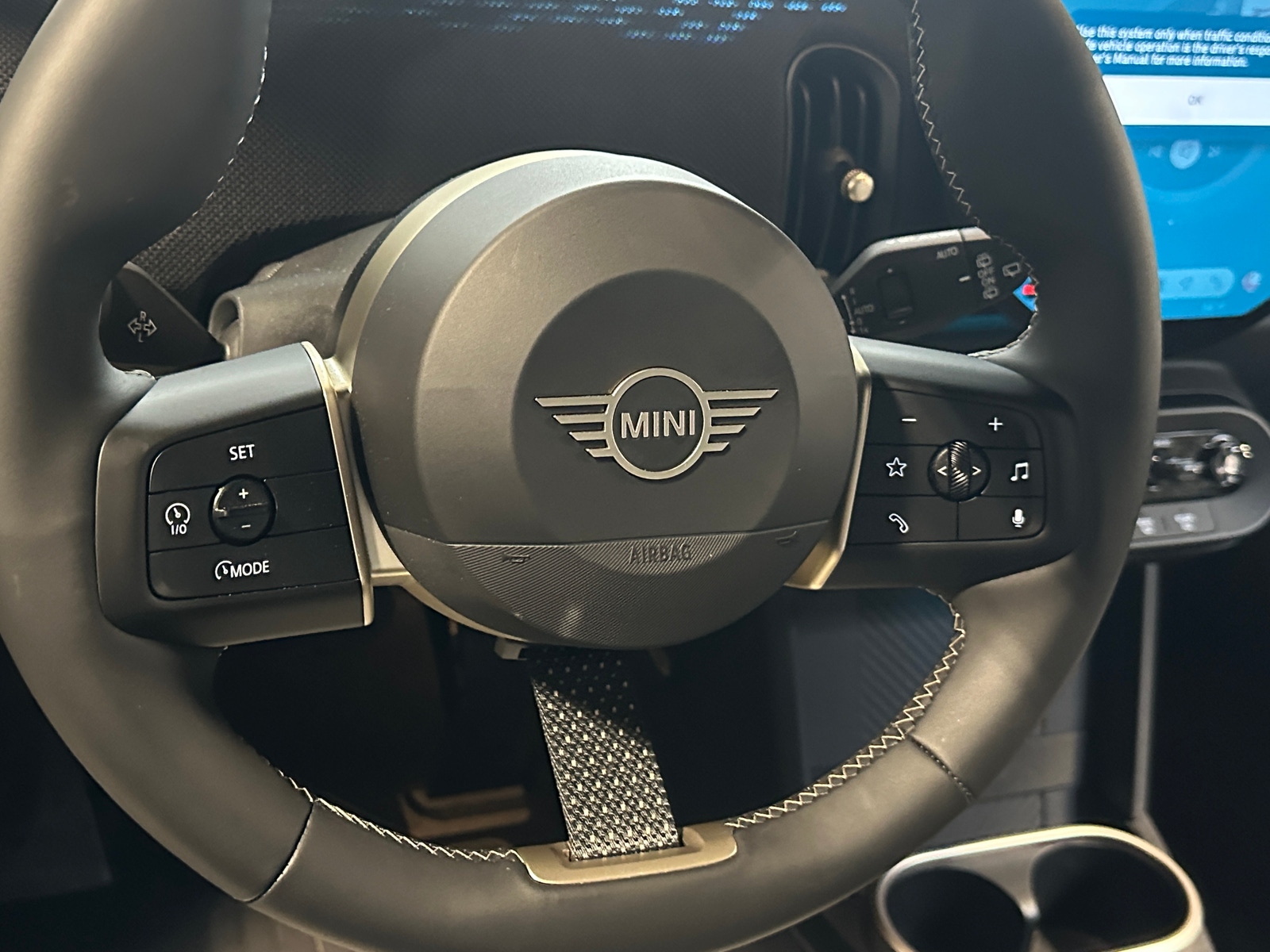 Thumbnail: 2025 MINI Cooper Hardtop - 4