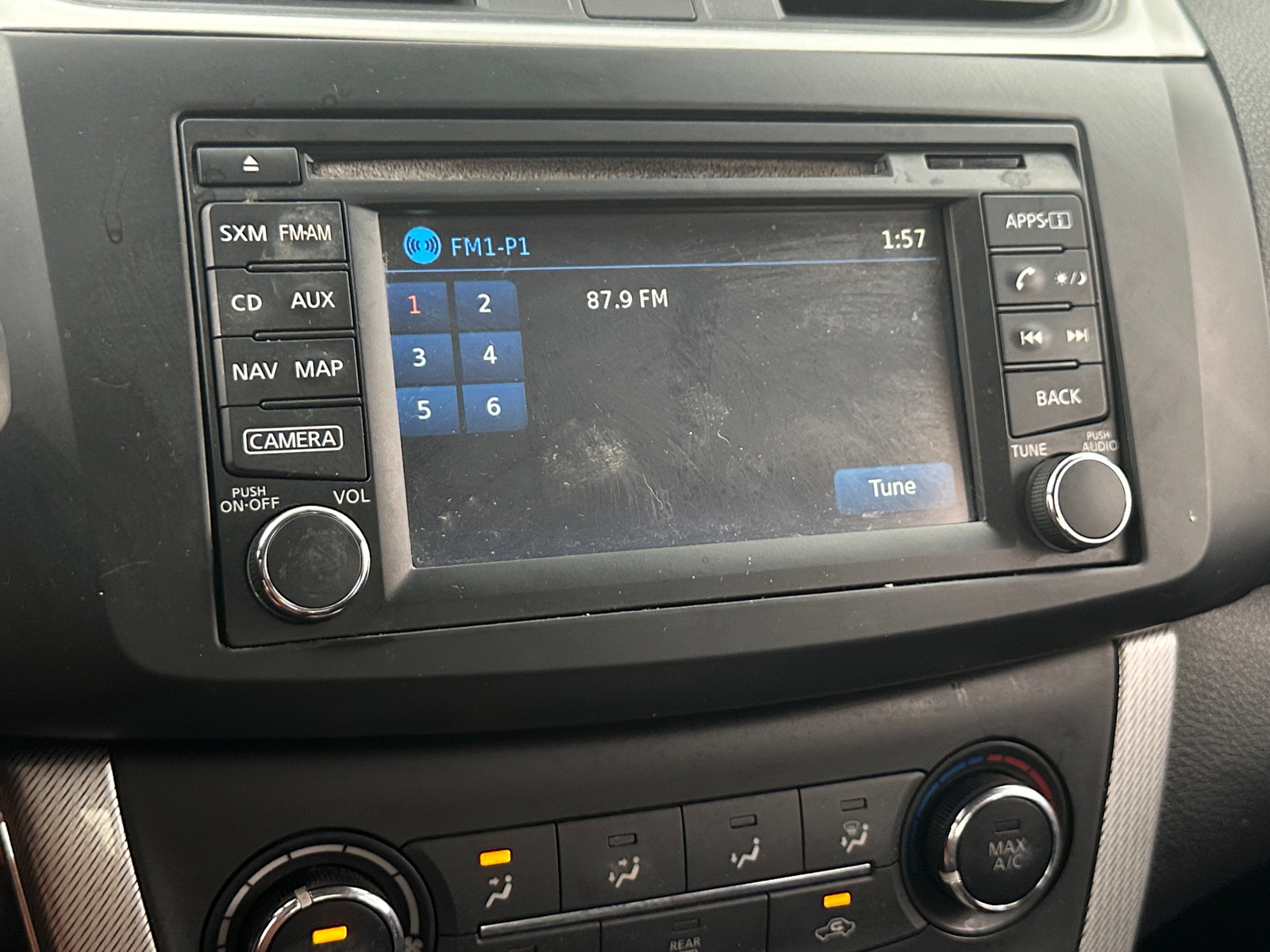 Thumbnail: 2015 Nissan Sentra - 4